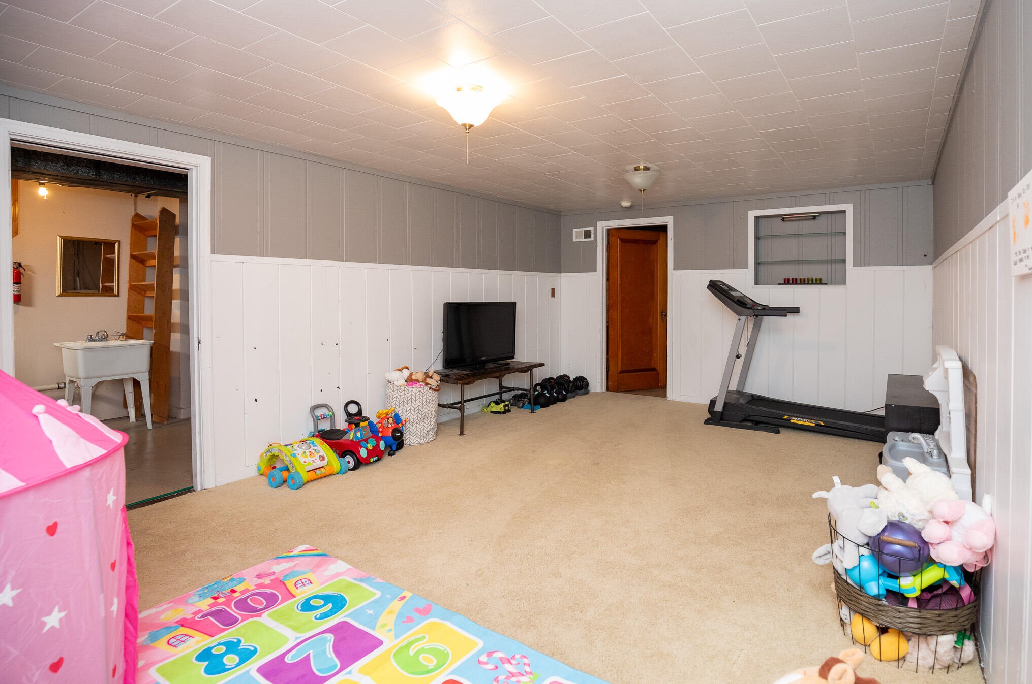 2024 15th St, La Crosse WI  54601-6409 exterior