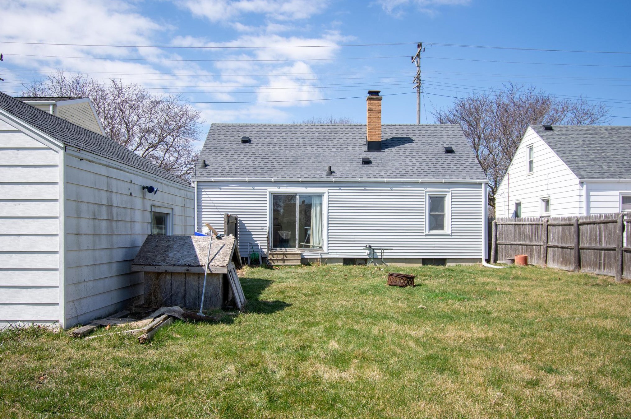 7607 30th Ave, Kenosha WI  53142-4607 exterior