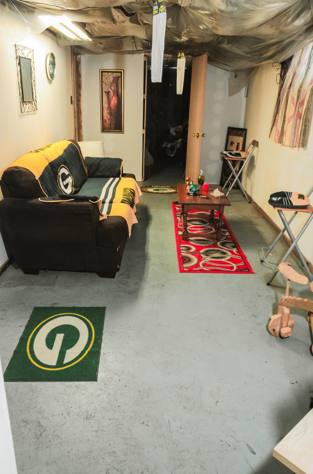 5831 74, Milwaukee WI 53214-4724 exterior