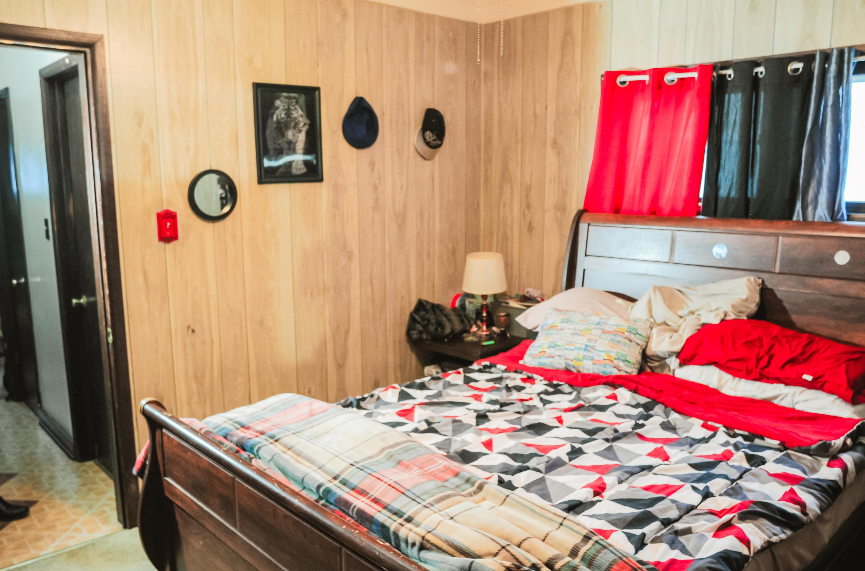 5831 74, Milwaukee WI 53214-4724 exterior