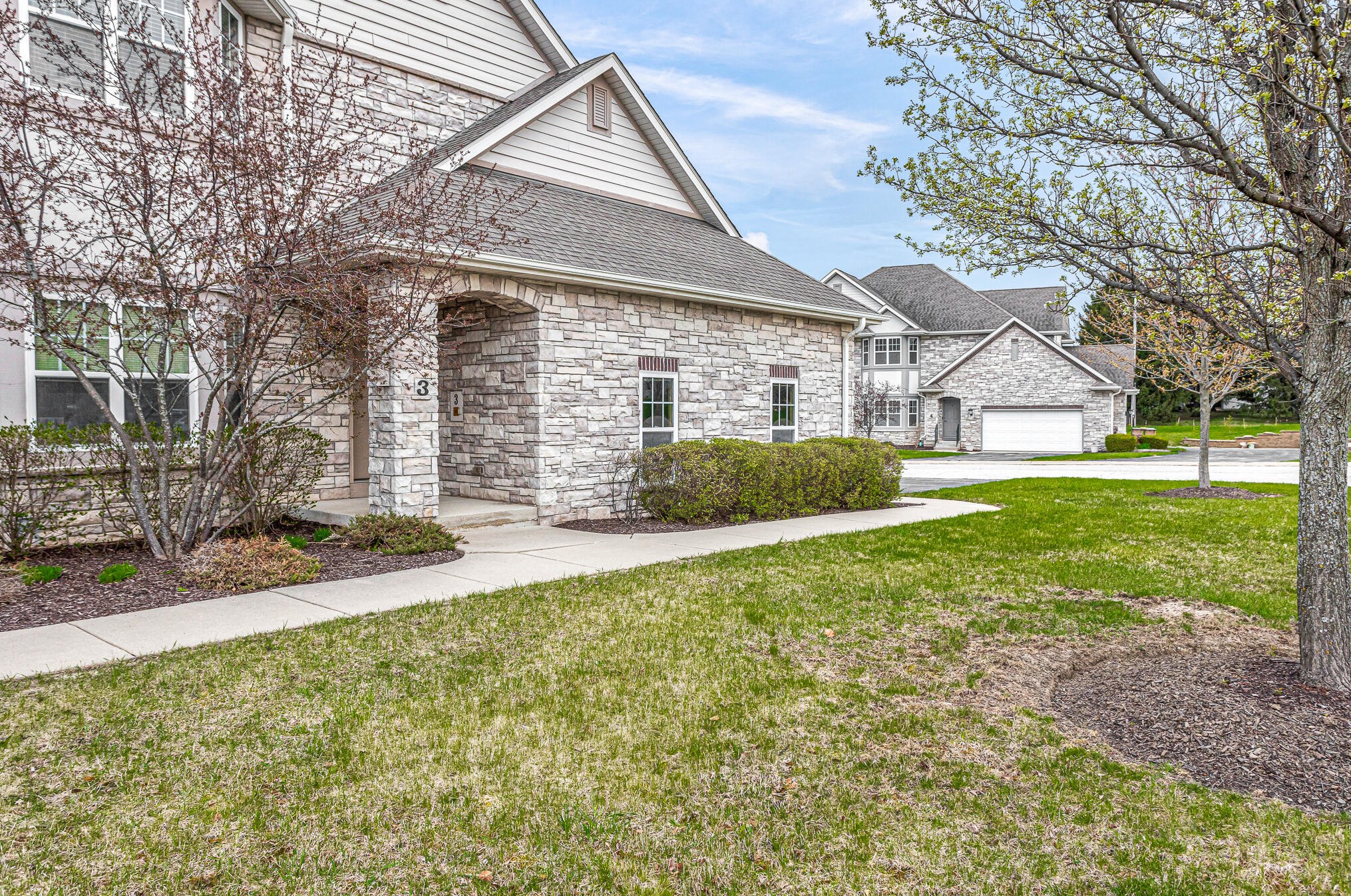 4666 Sagewood Cir, Kenosha WI  53158-6533 exterior