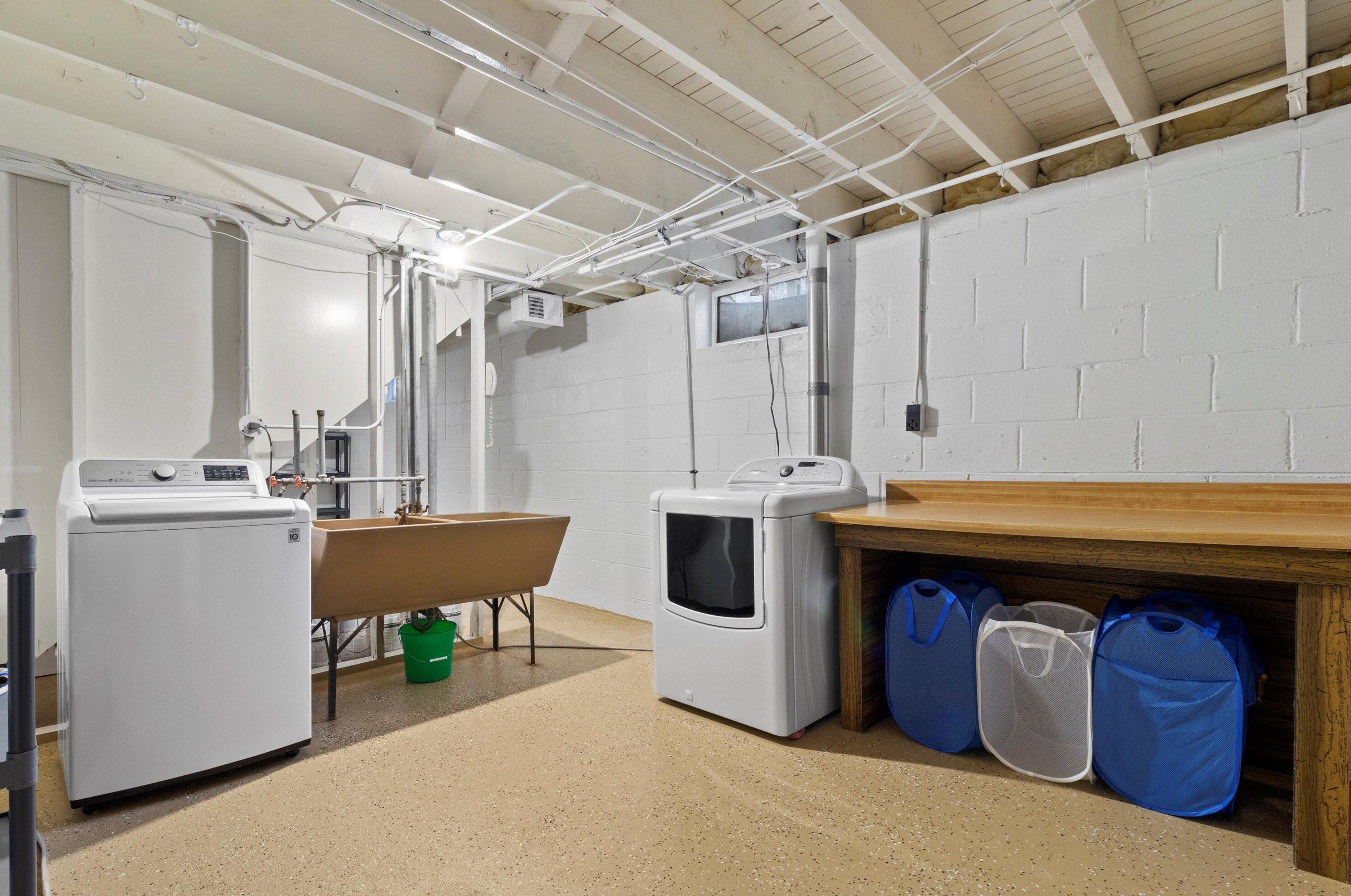 3268 60, Milwaukee WI 53219-4340 exterior