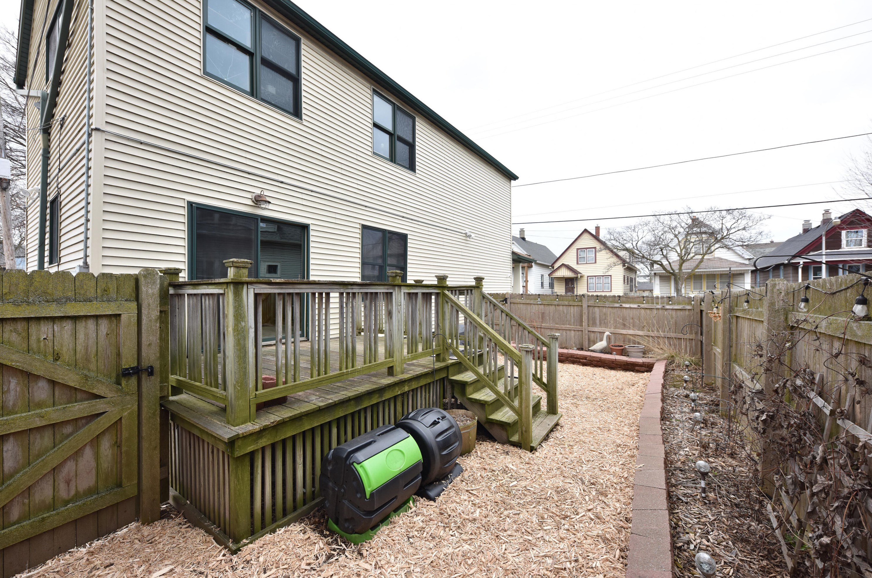 721 Clarke St, Milwaukee WI 53212-2923 exterior