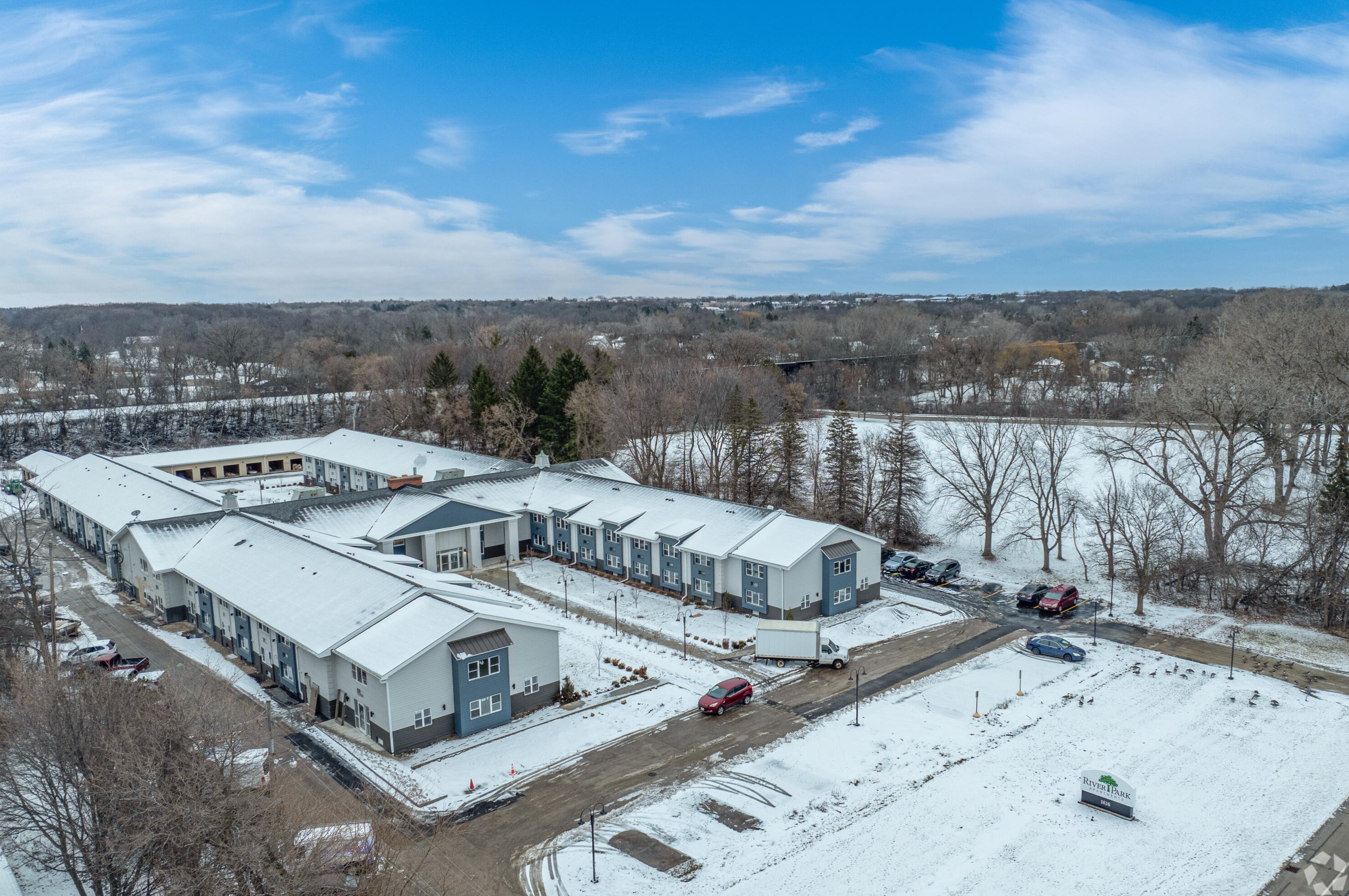 1616 Bender Rd, Milwaukee WI  53209-3898 exterior