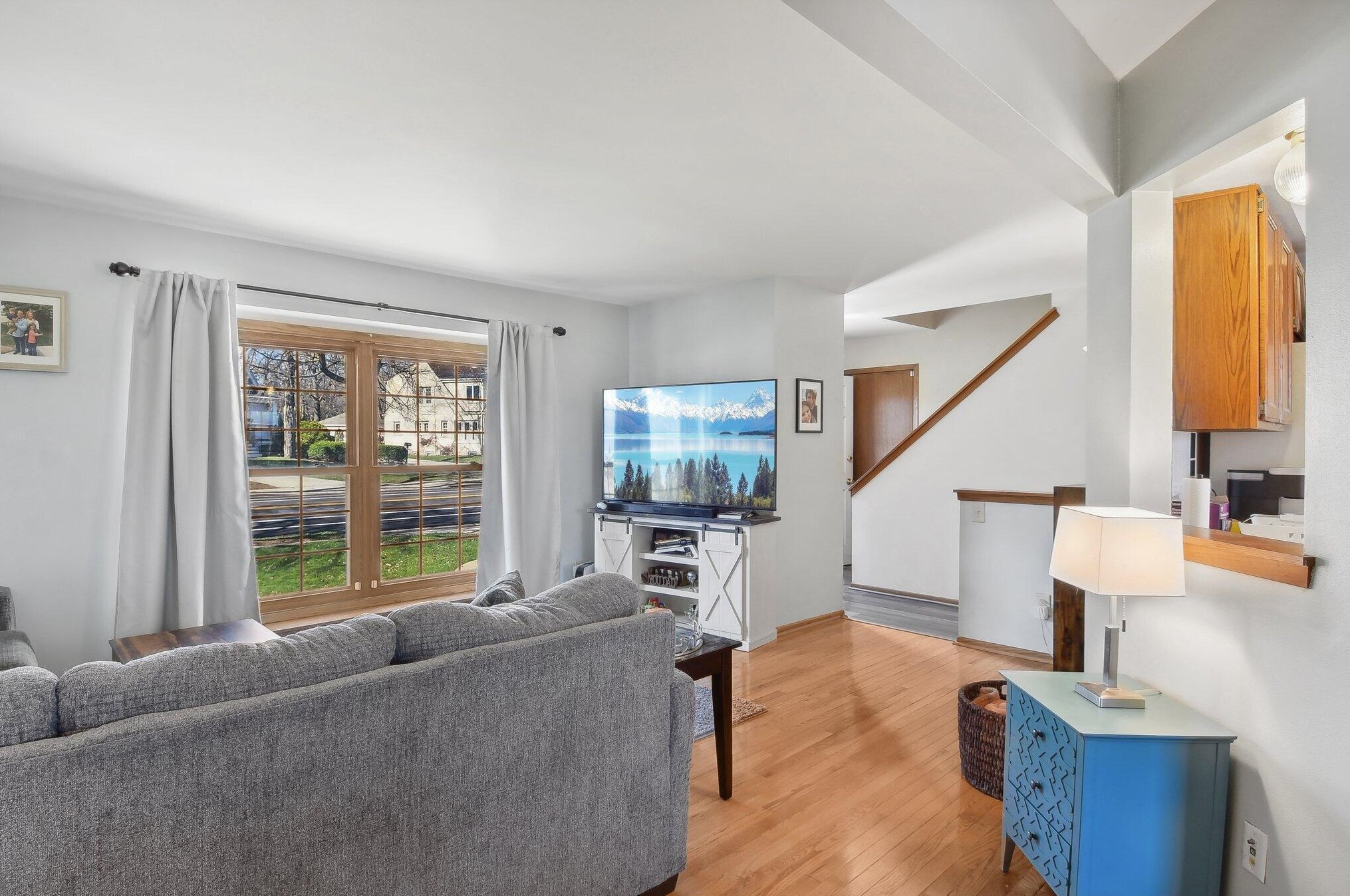 4112 Whitnall Ave, Milwaukee WI  53207-4440 exterior