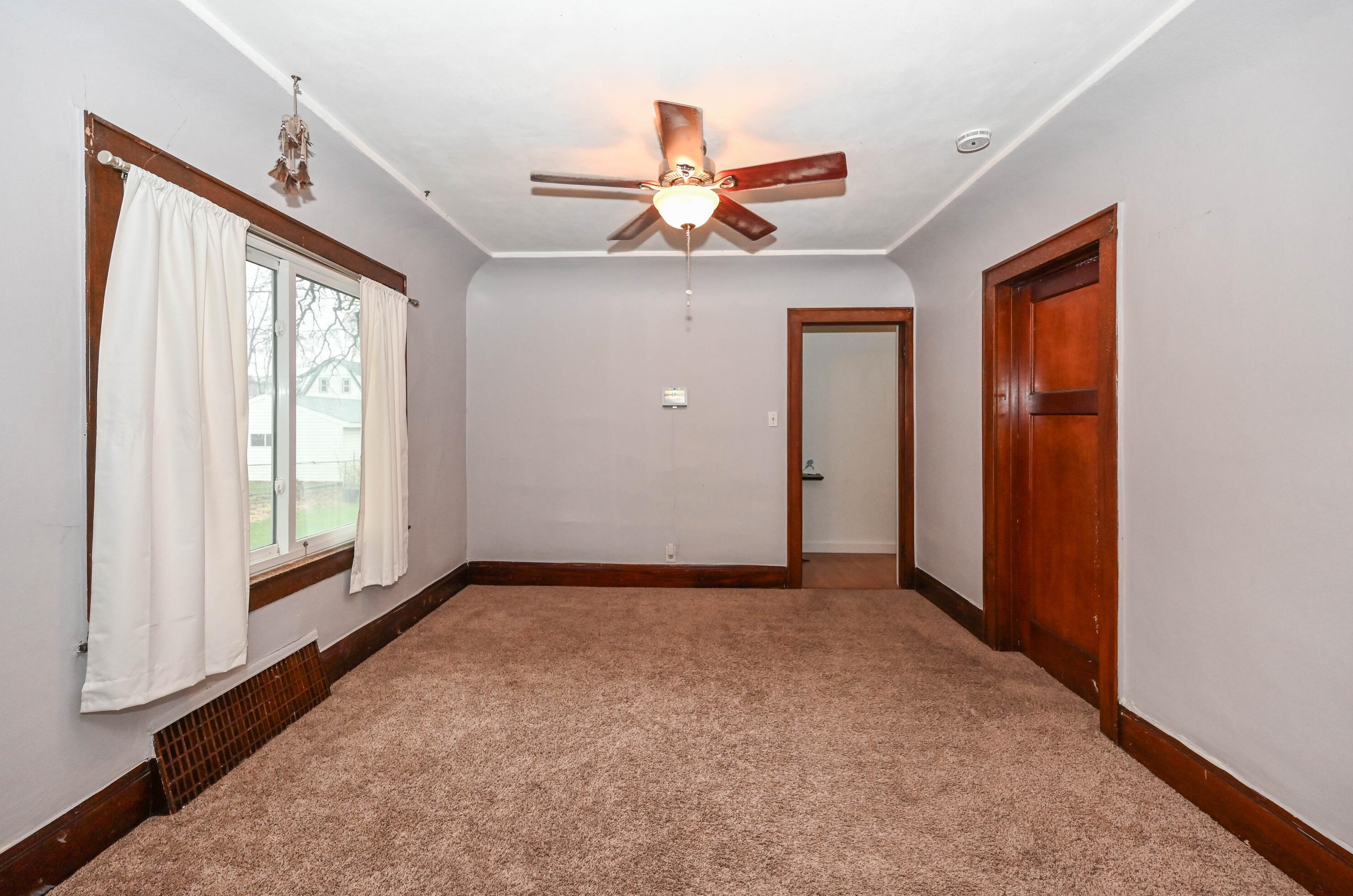 437 66th St, Milwaukee WI  53214-1735 exterior