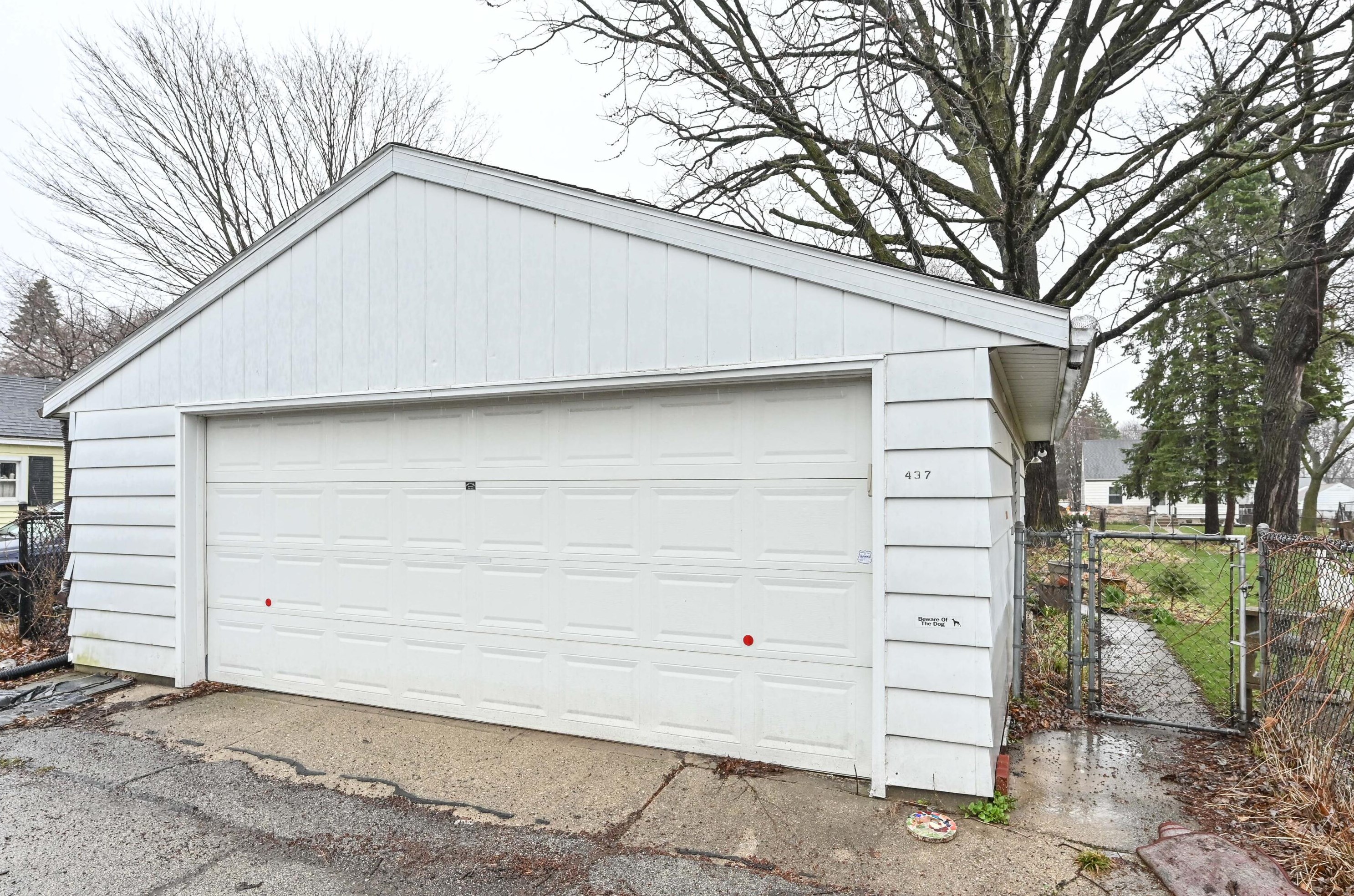 437 66th St, Milwaukee WI  53214-1735 exterior