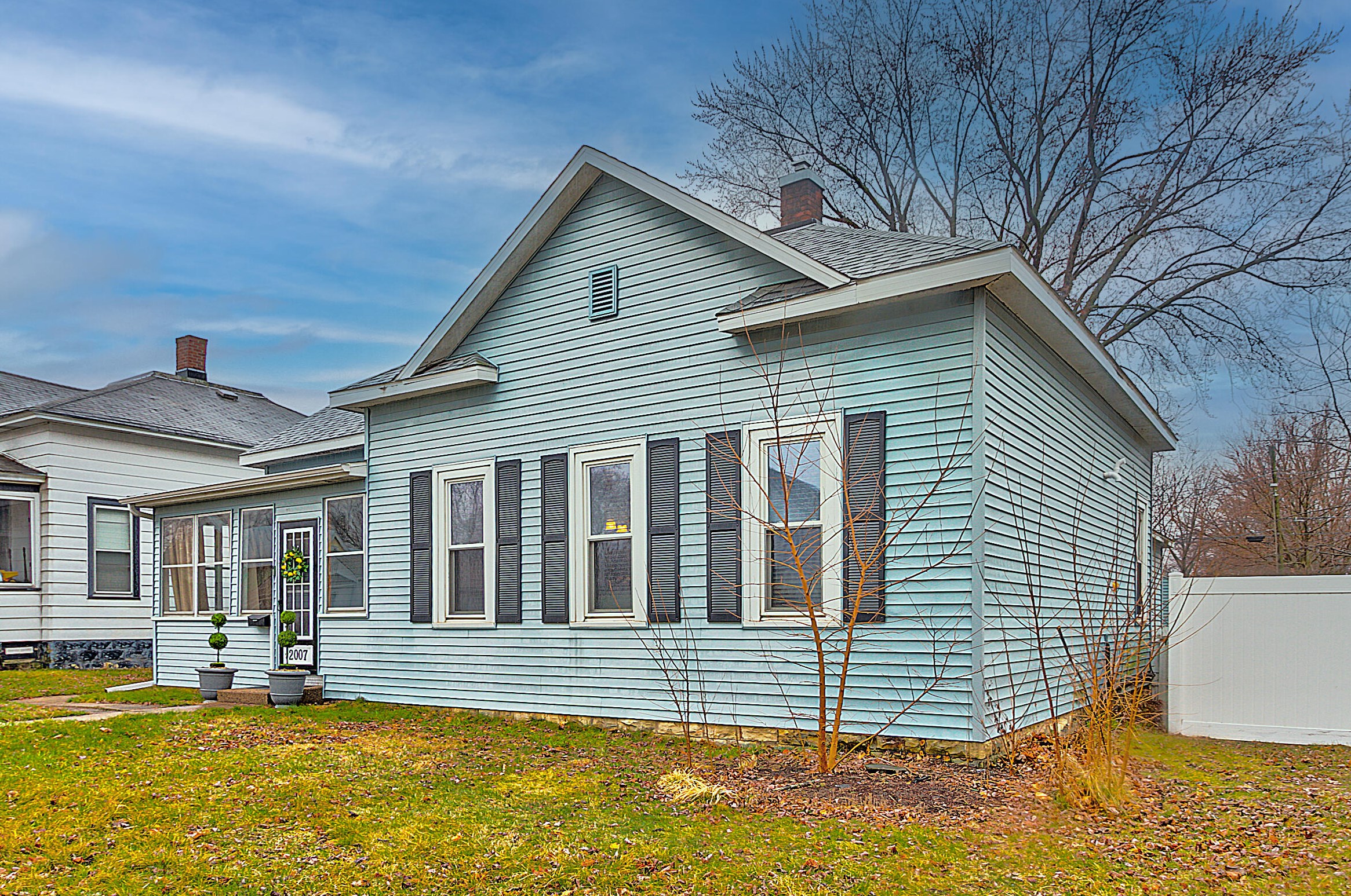 2007 Kane St, La Crosse WI  54603-2086 exterior