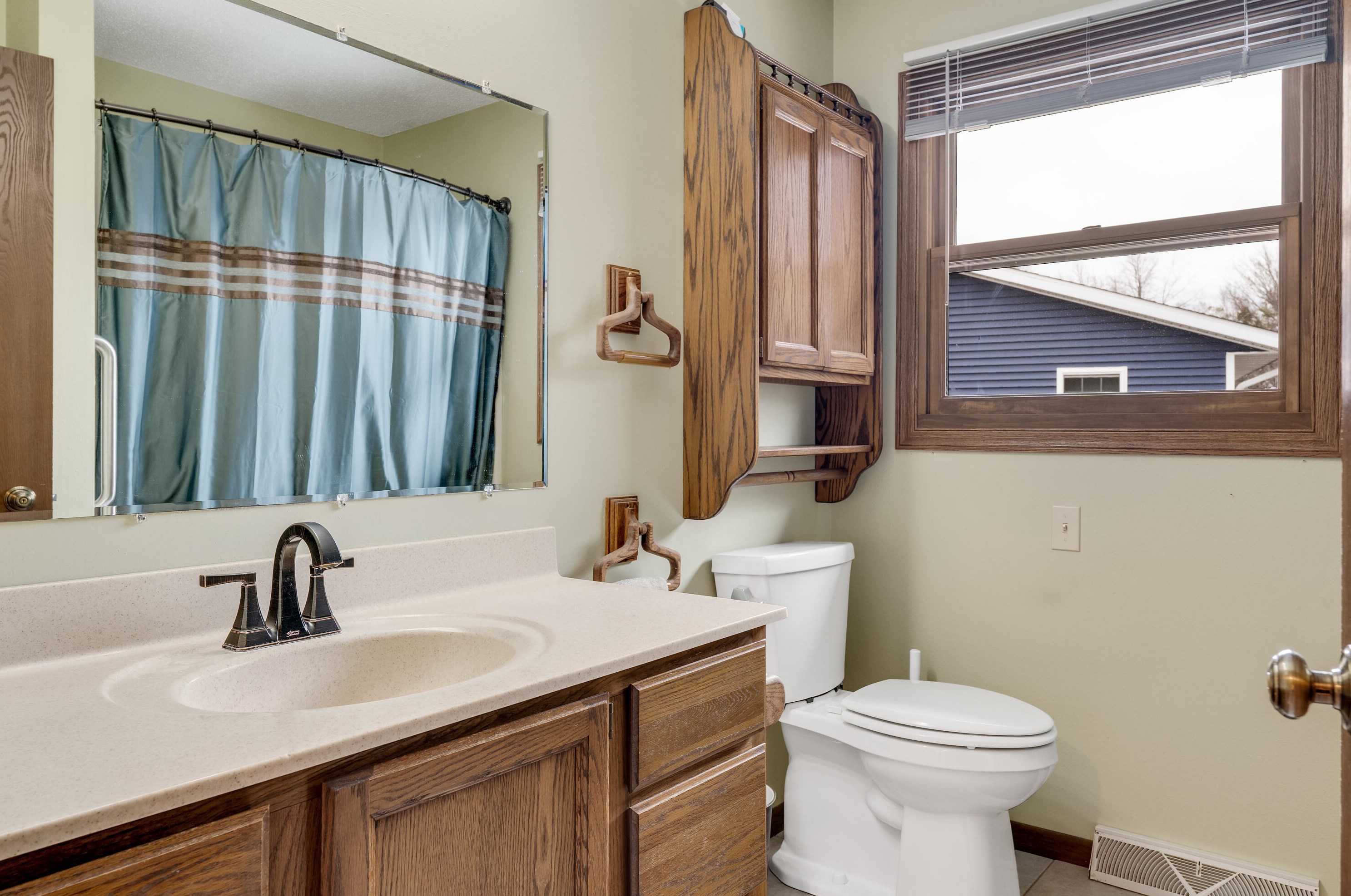 703 Evergreen Dr, Holmen WI  54636-9159 exterior