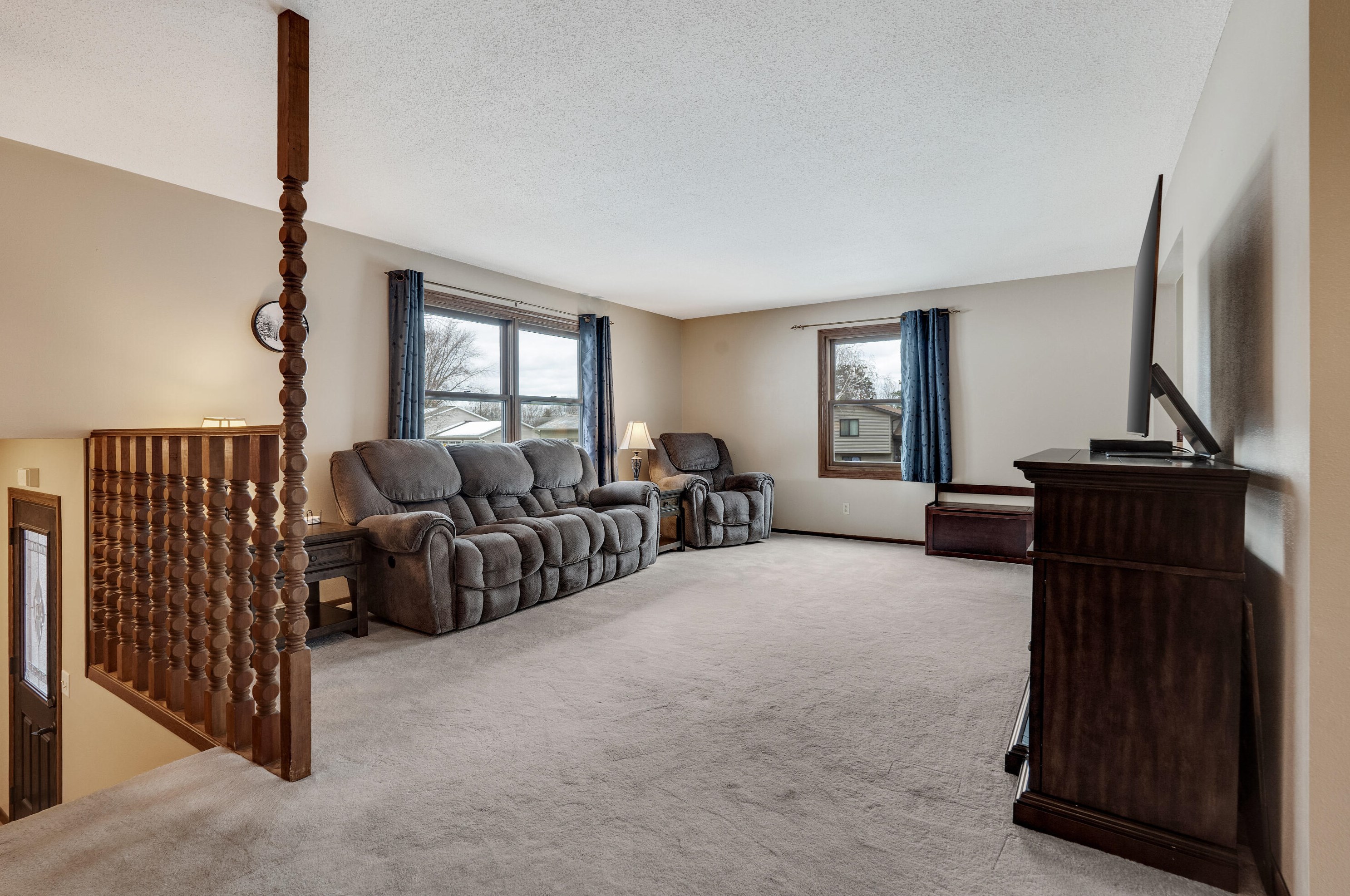 703 Evergreen Dr, Holmen WI  54636-9159 exterior