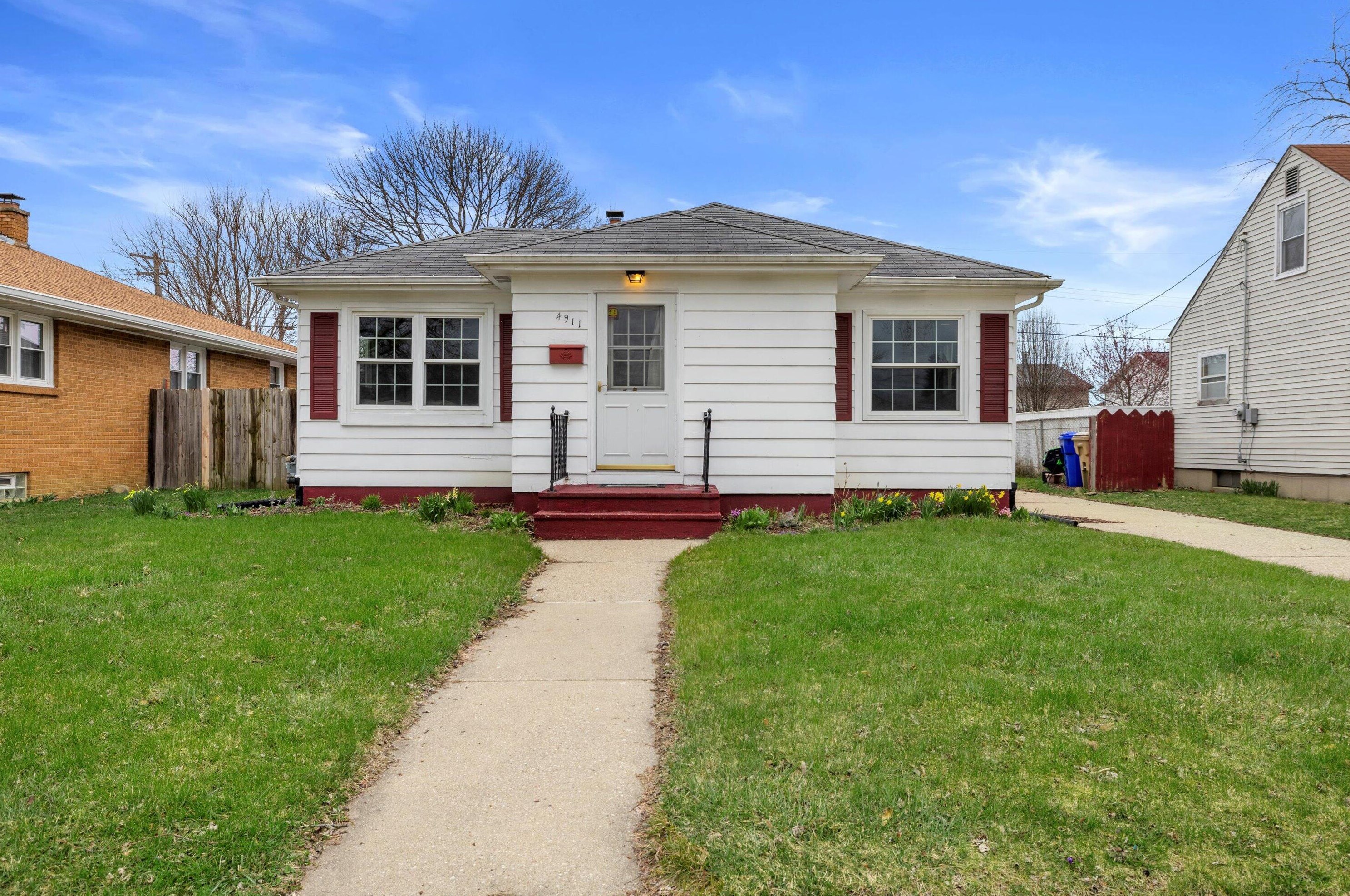 4911 33 Ave, Kenosha WI 53144-4019 exterior