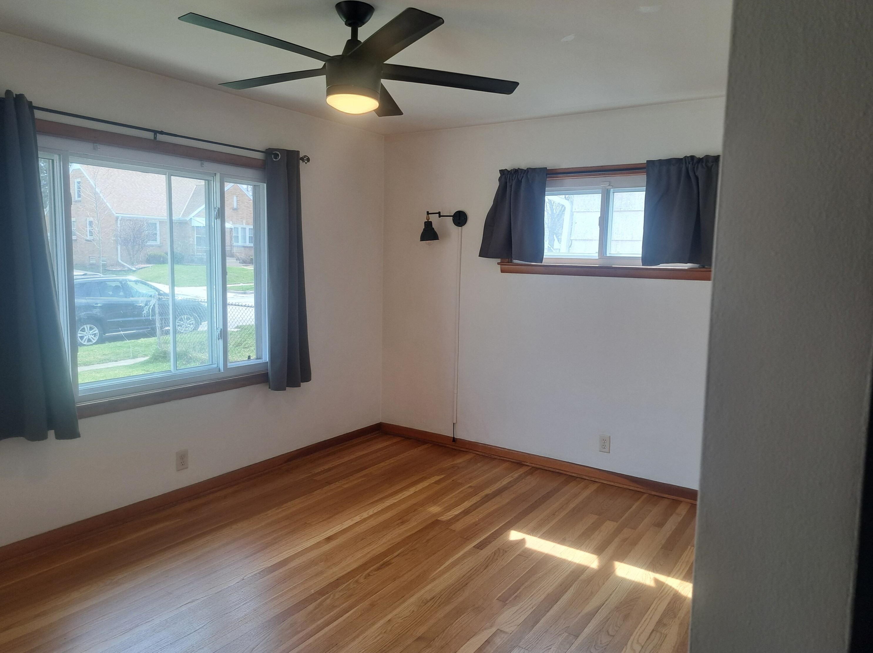 4319 Logan Ave, Milwaukee WI  53207-5246 exterior