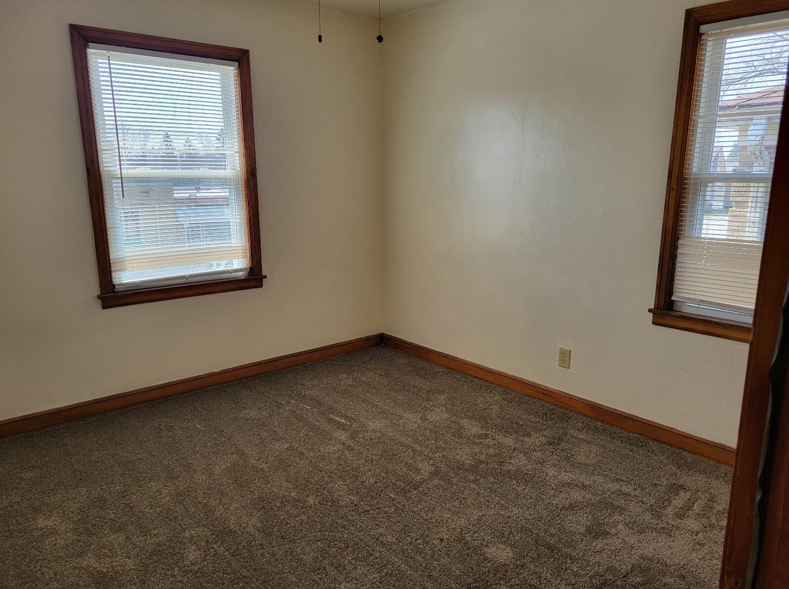 7200 Burleigh St, Milwaukee WI 53210-1082 exterior