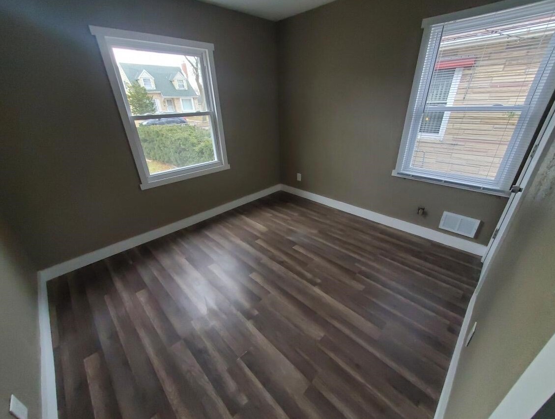 3960 28th St, Milwaukee WI  53216-2637 exterior