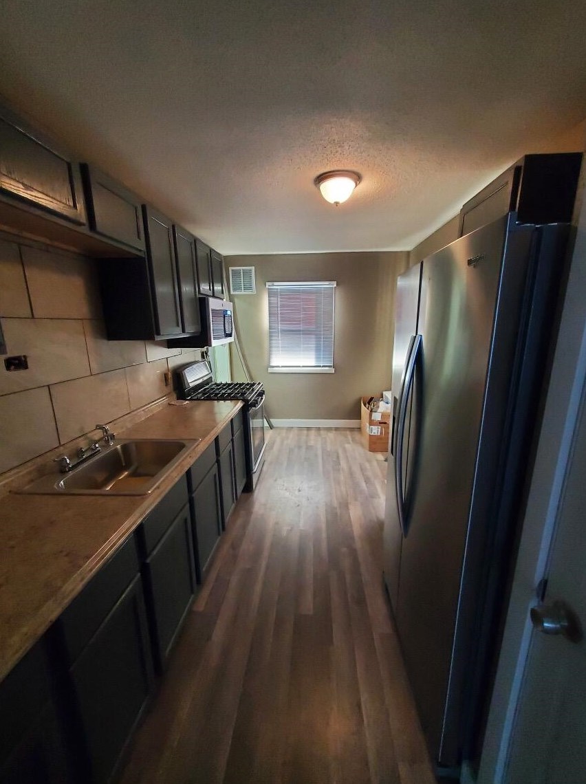 3960 28th St, Milwaukee WI  53216-2637 exterior