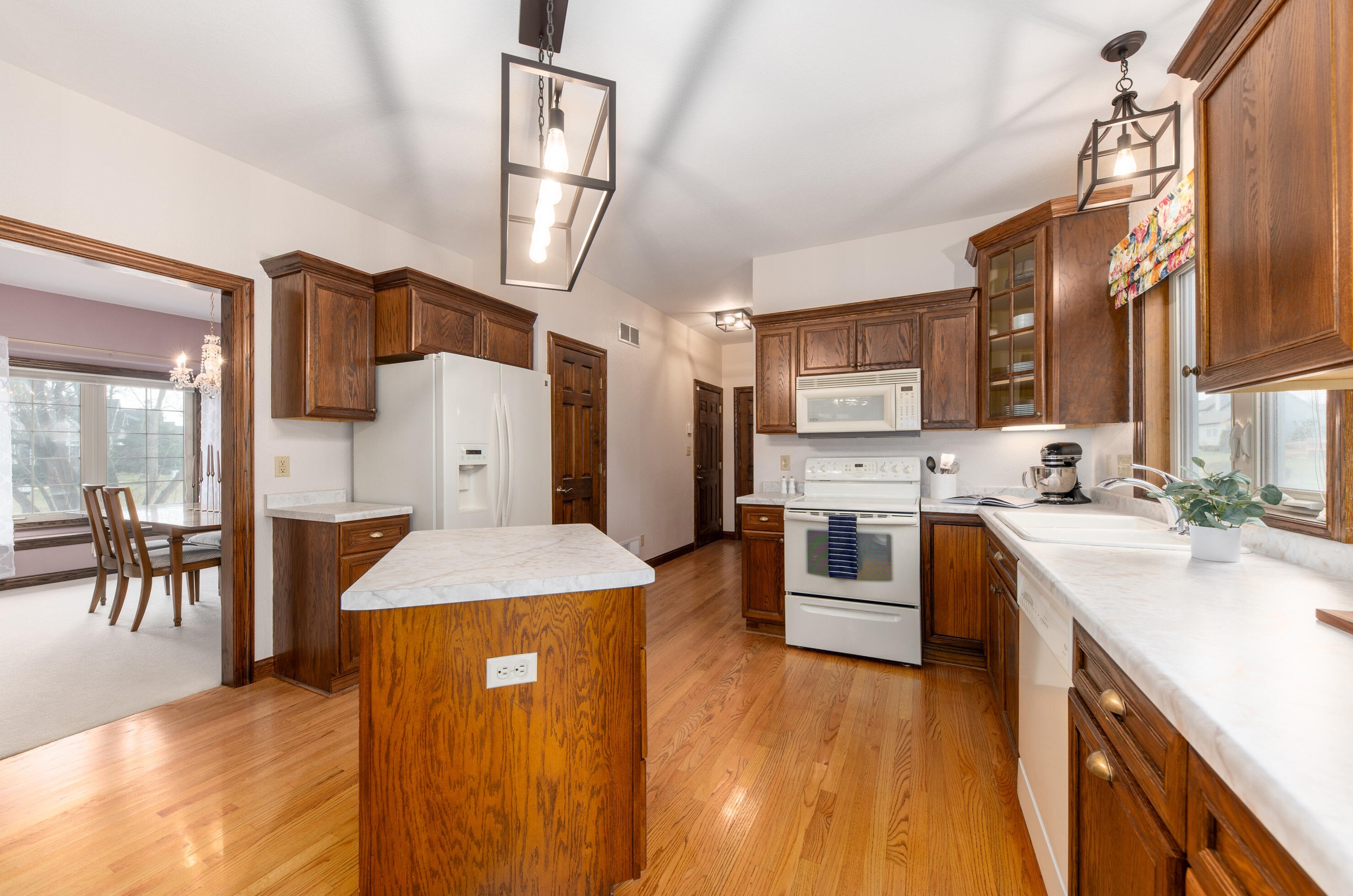 10932 Heritage Dr, Milwaukee WI  53224-5036 exterior