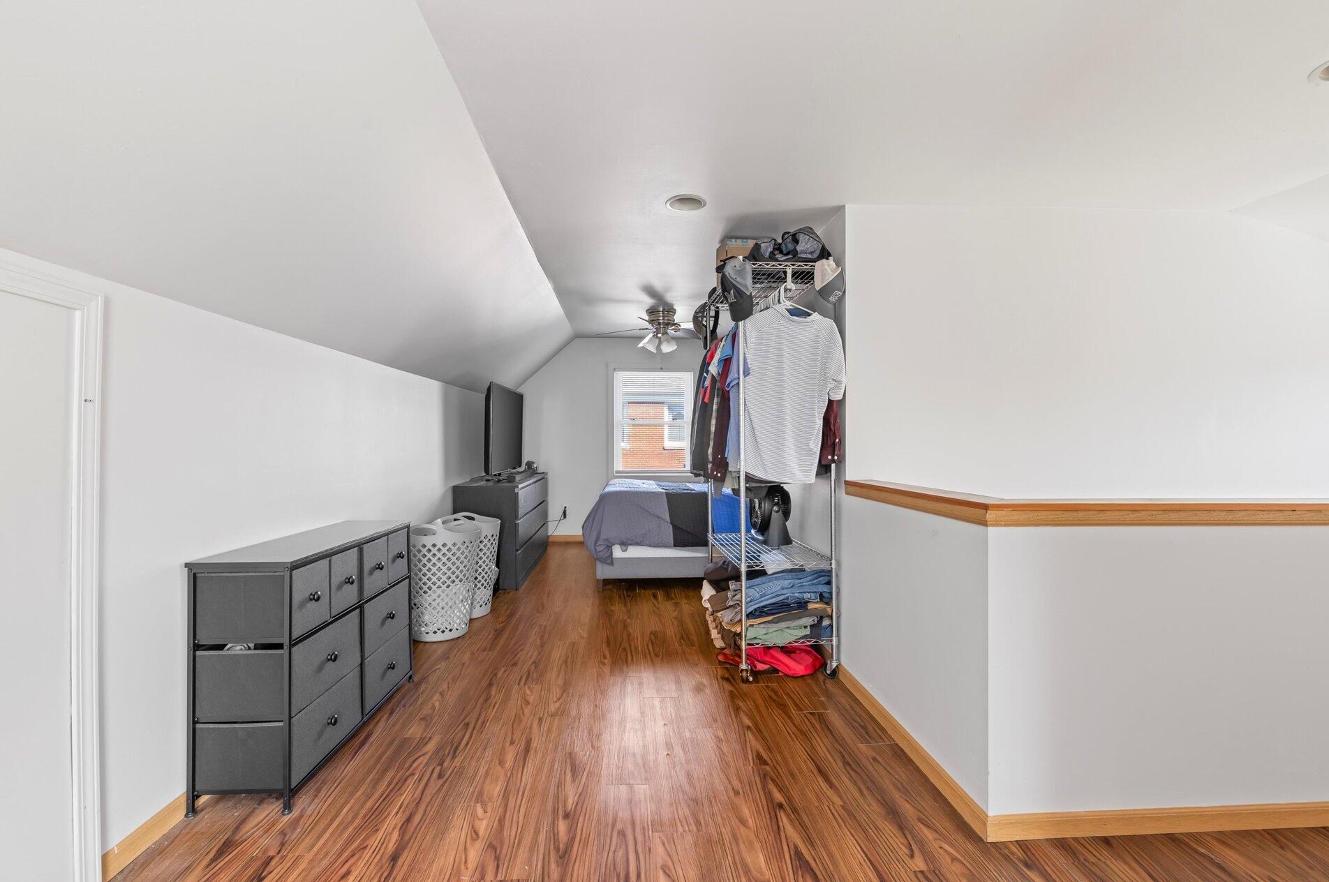 2944 76, Milwaukee WI 53219-2828 exterior