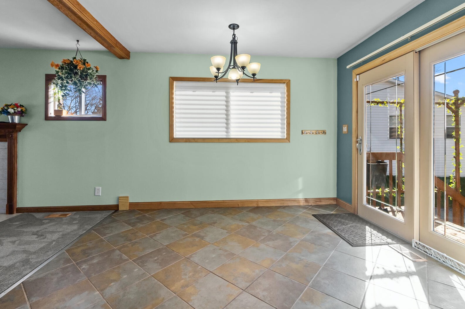 4225 122nd St, Kenosha WI  53158-3921 exterior