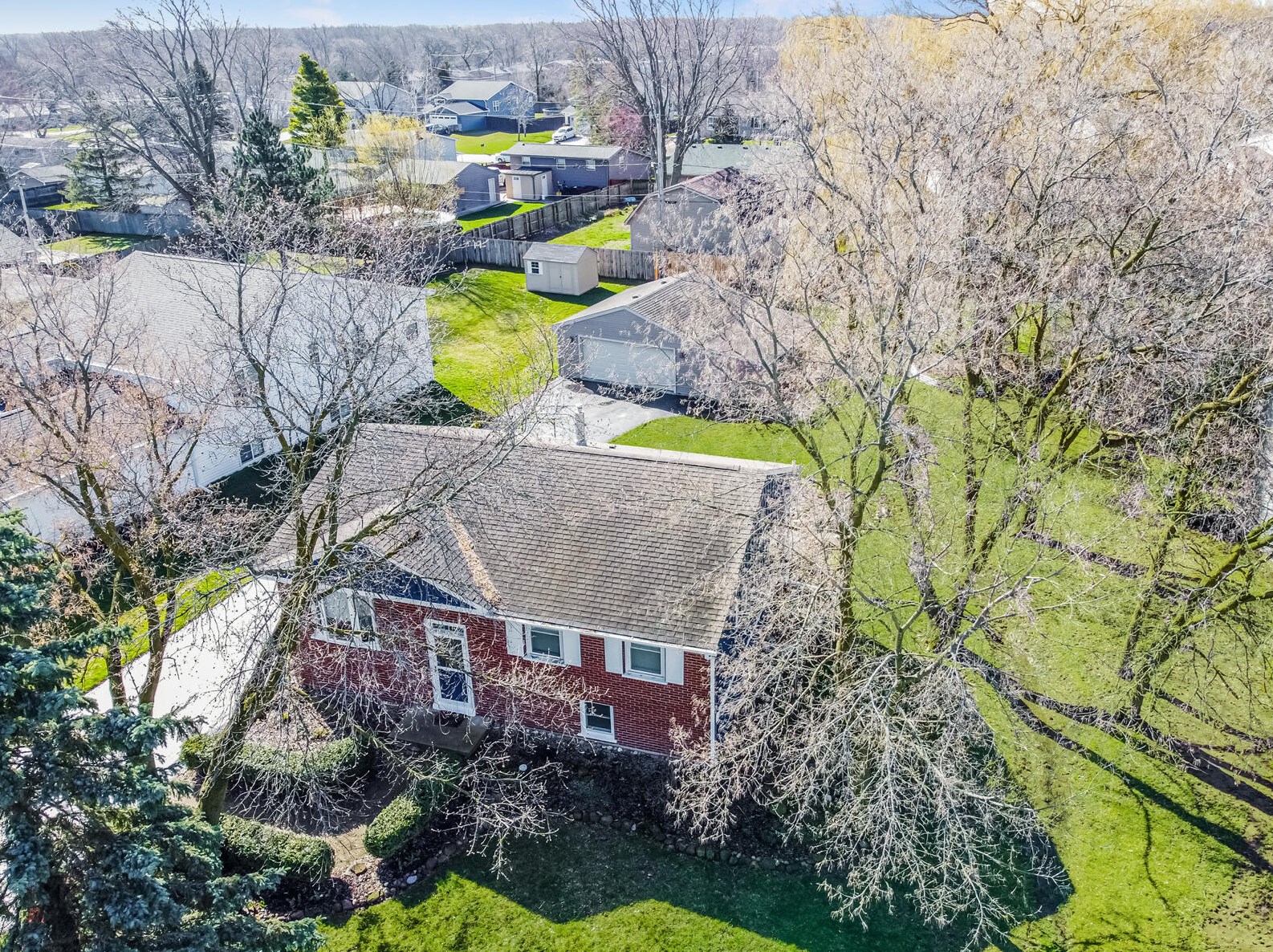 4225 122nd St, Kenosha WI  53158-3921 exterior