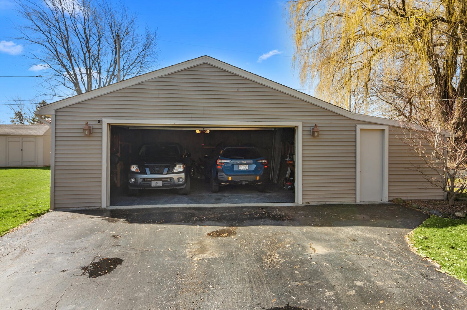 4225 122nd St, Kenosha WI  53158-3921 exterior