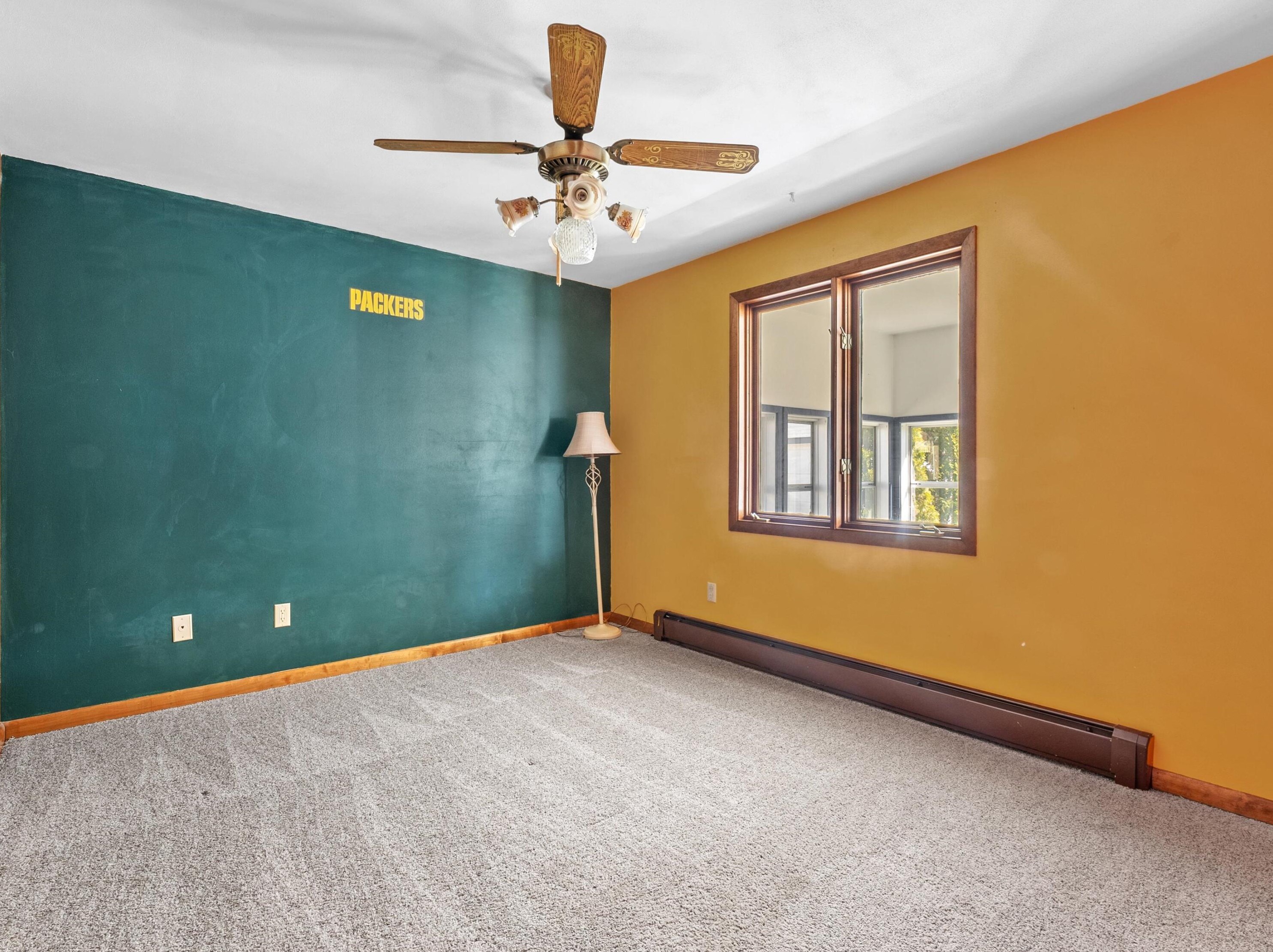 1231 20 St, Manitowoc WI 54220-4912 exterior