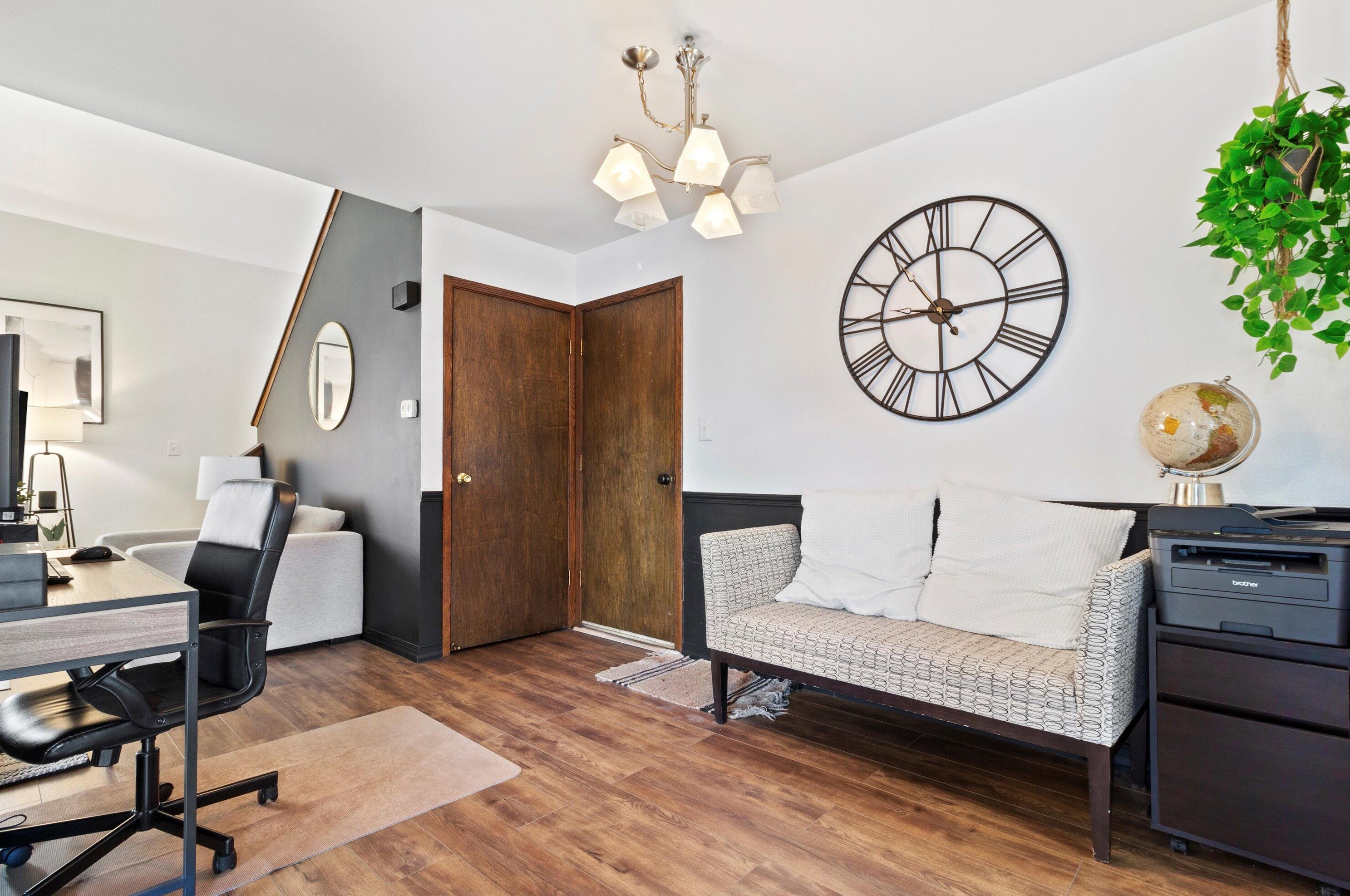 4203 College Ave, Milwaukee WI  53221-4548 exterior