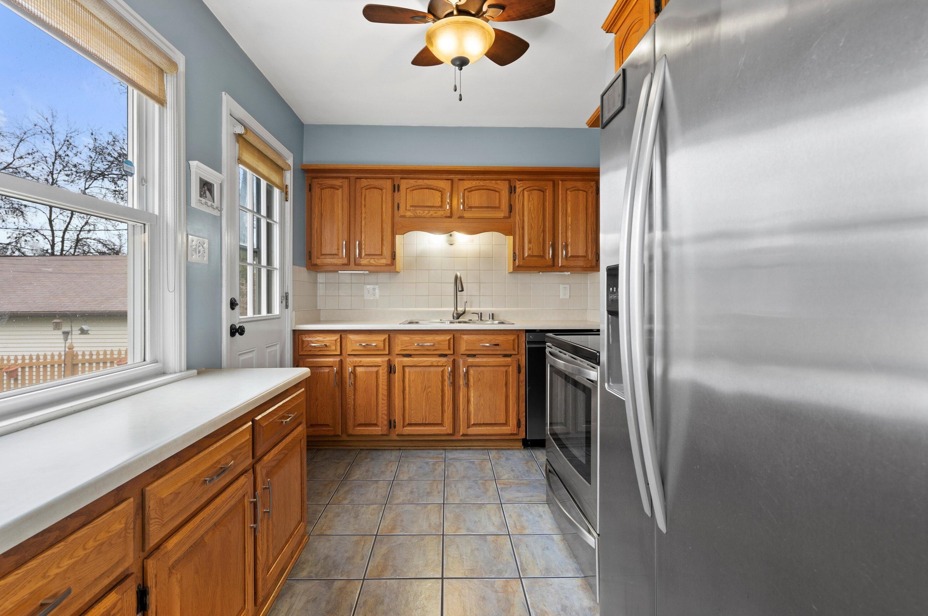 4365 Glenway St, Milwaukee WI 53222-1118 exterior