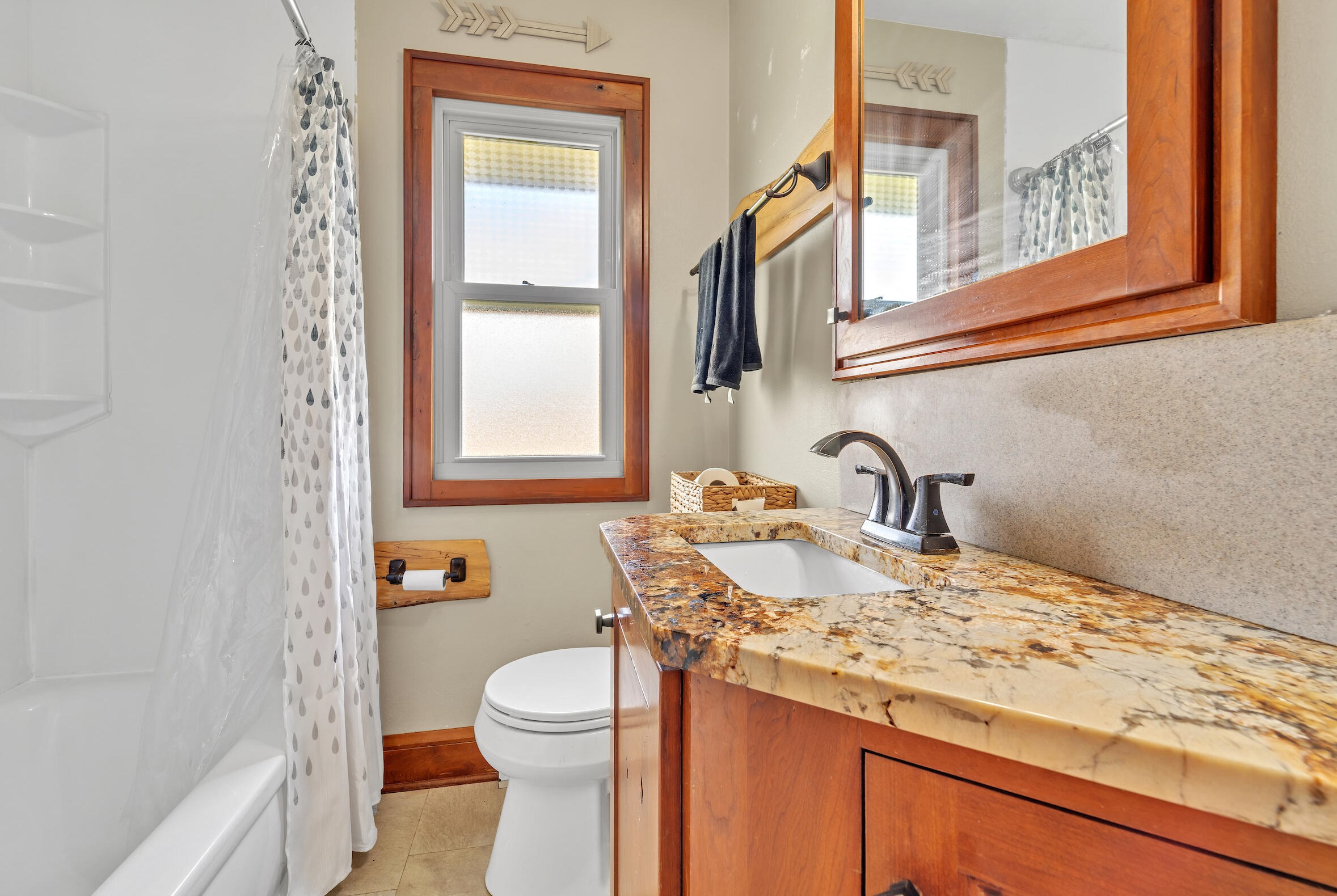 4147 55th St, Milwaukee WI  53220-3186 exterior