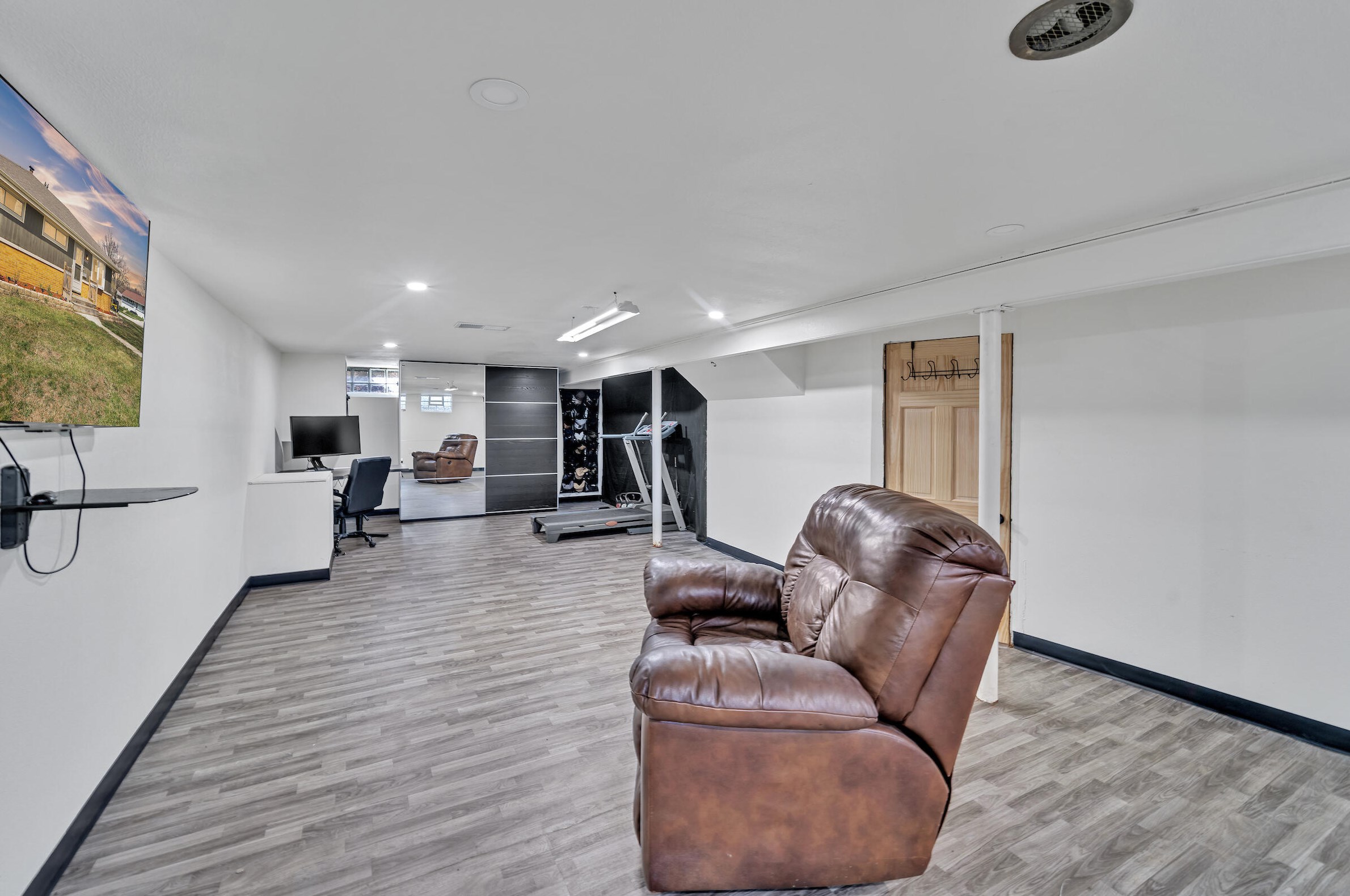 4147 55th St, Milwaukee WI  53220-3186 exterior