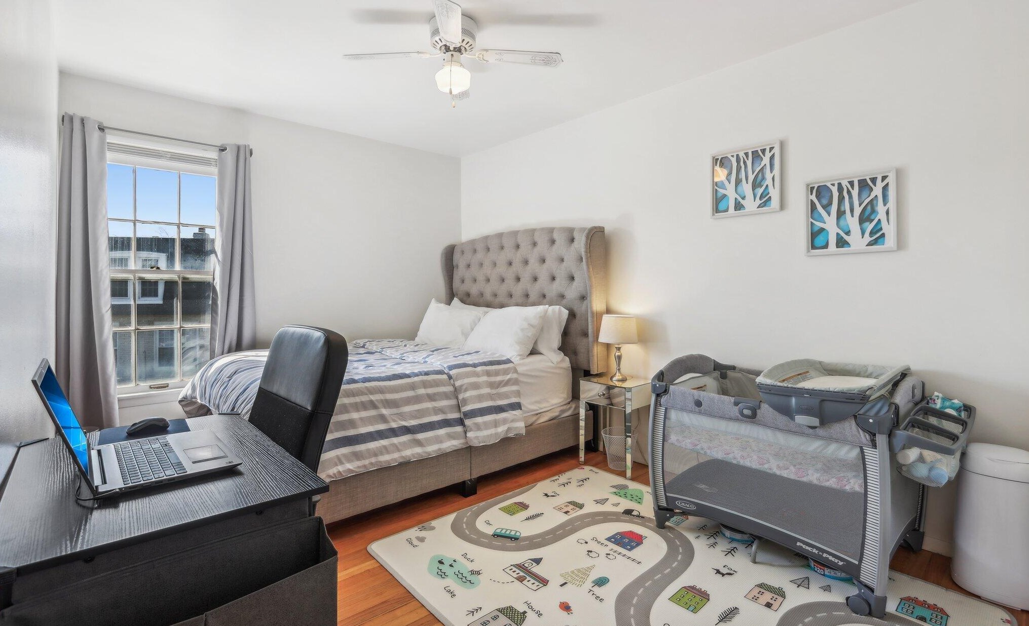 4205 Cherrywood Ln, Milwaukee WI  53209-1005 exterior