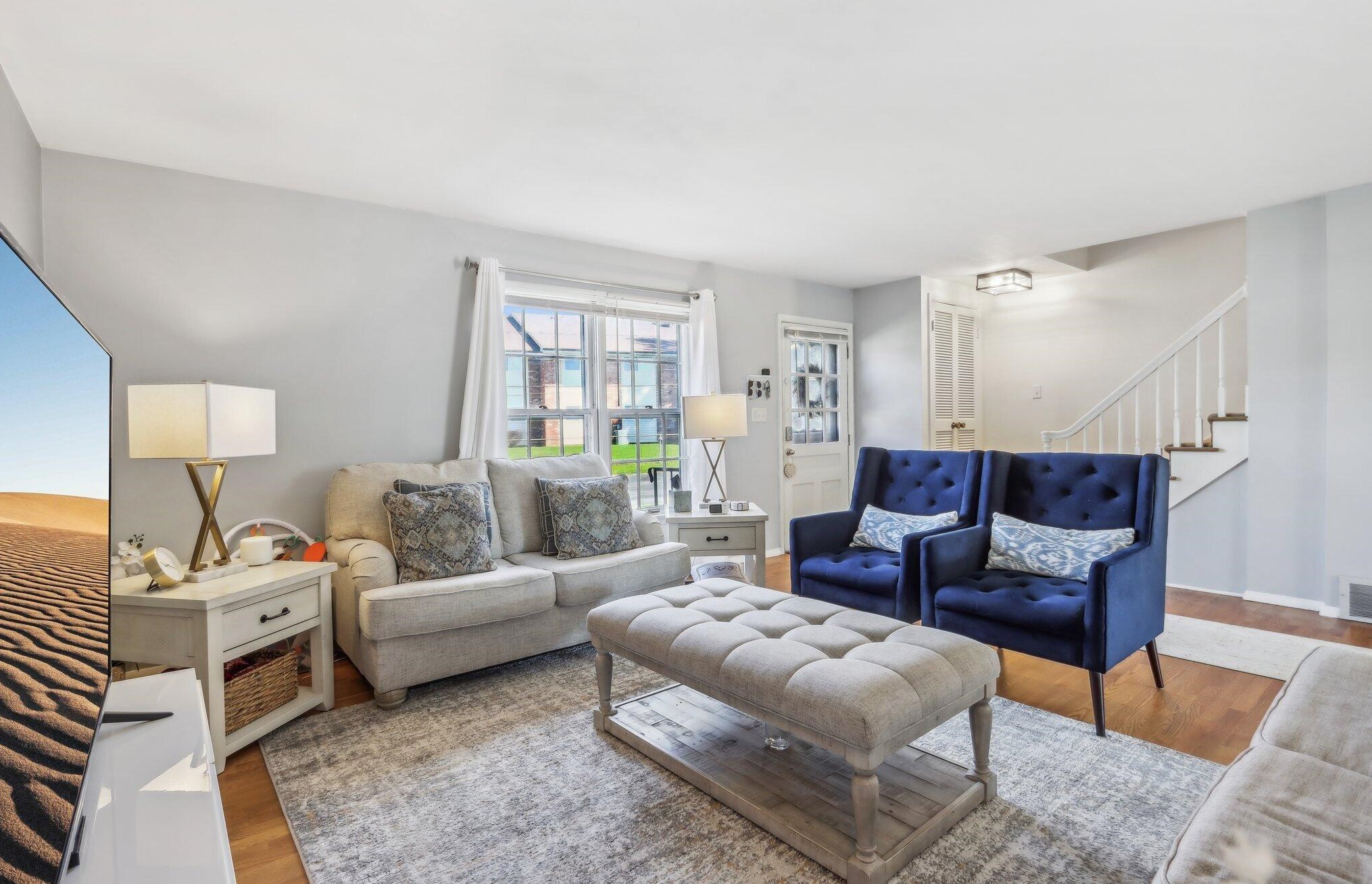 4205 Cherrywood Ln, Milwaukee WI  53209-1005 exterior