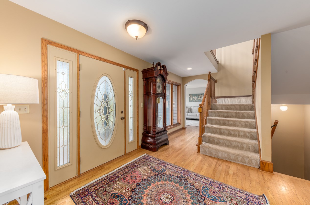 1882 Blackfoot Ct, Grafton WI  53024-9578 exterior