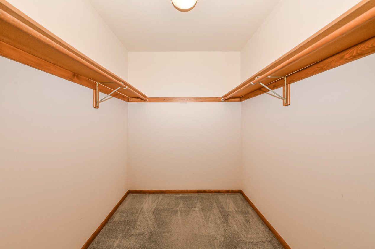 205 167th St, Brookfield WI  53005-3934 exterior