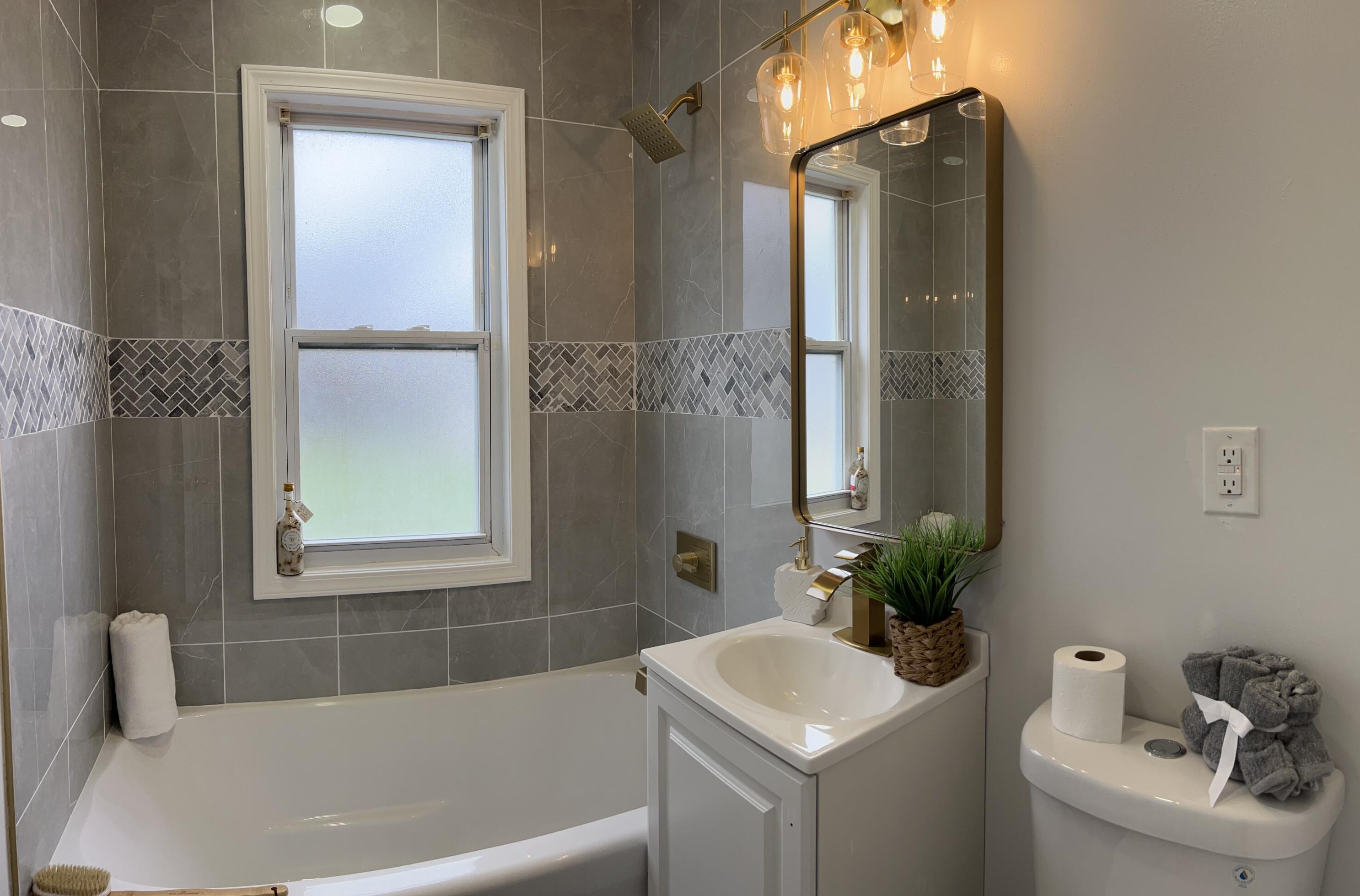 5151 49th St, Milwaukee WI  53218-4324 exterior