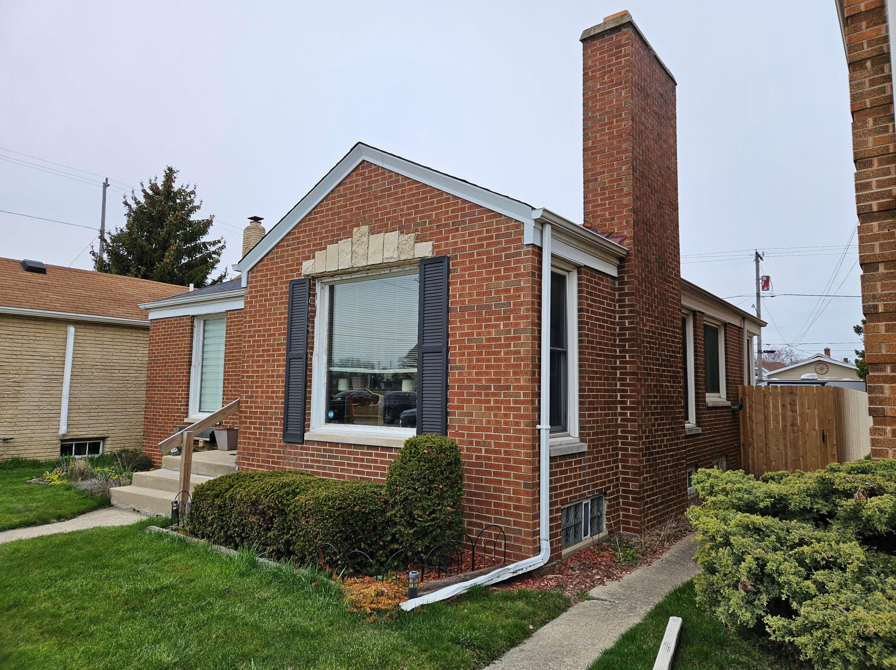1308 Walton Ave, Racine WI  53402-4446 exterior