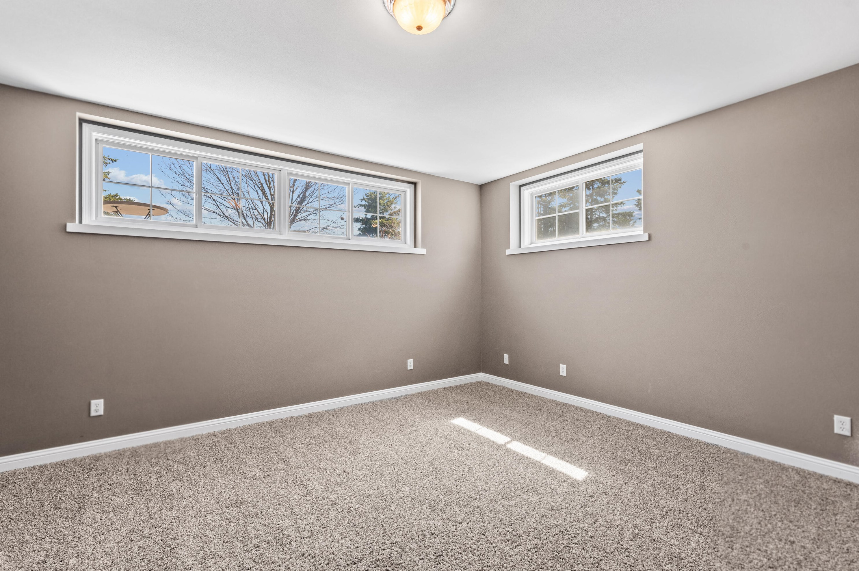 15785 Choctaw Trl, Brookfield WI  53005-5596 exterior