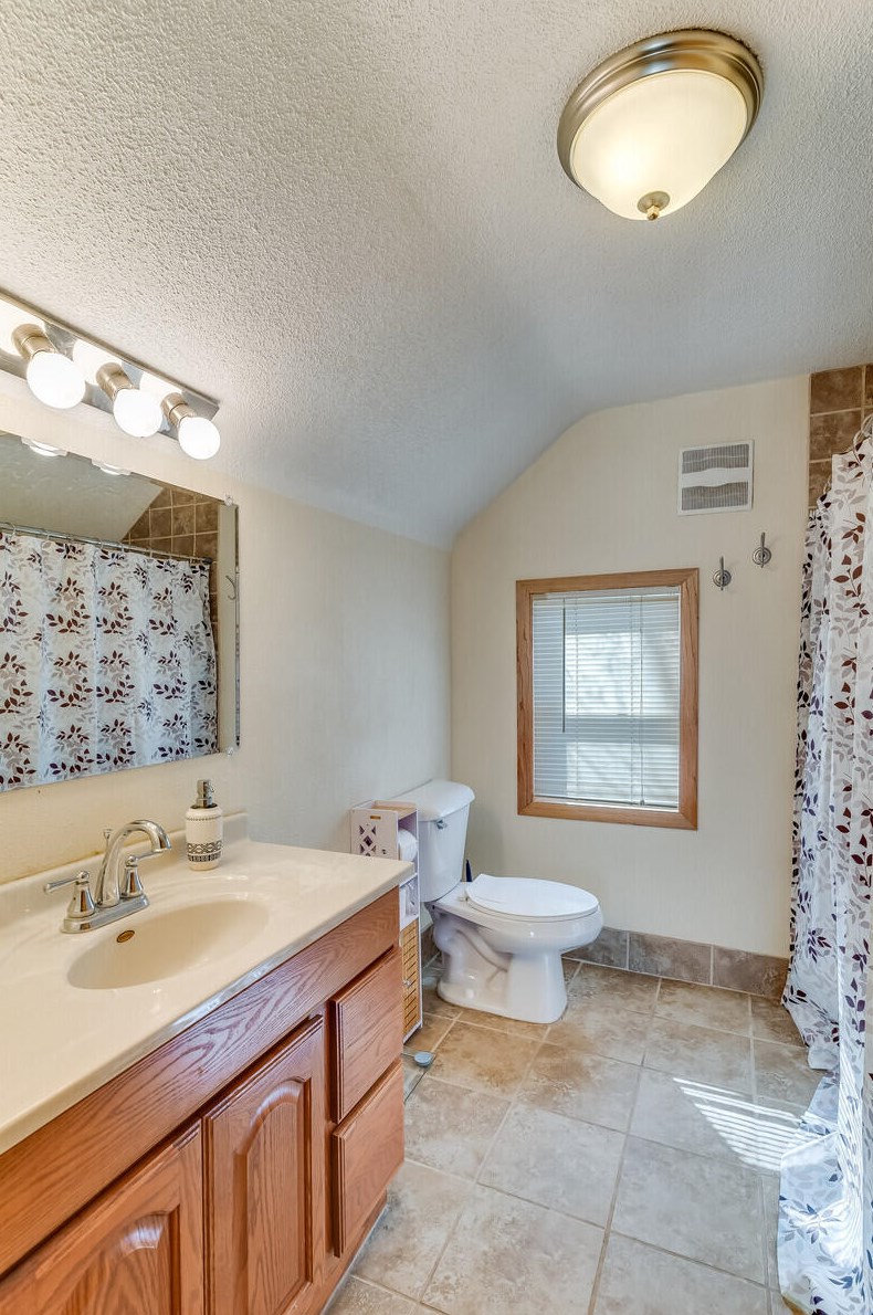 1445 Redfield St, La Crosse WI  54601-5741 exterior