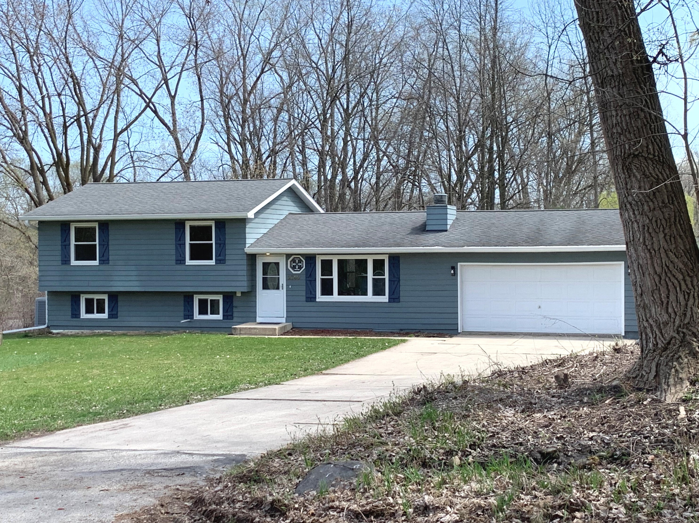 2740 178th St, Brookfield WI  53045-3429 exterior