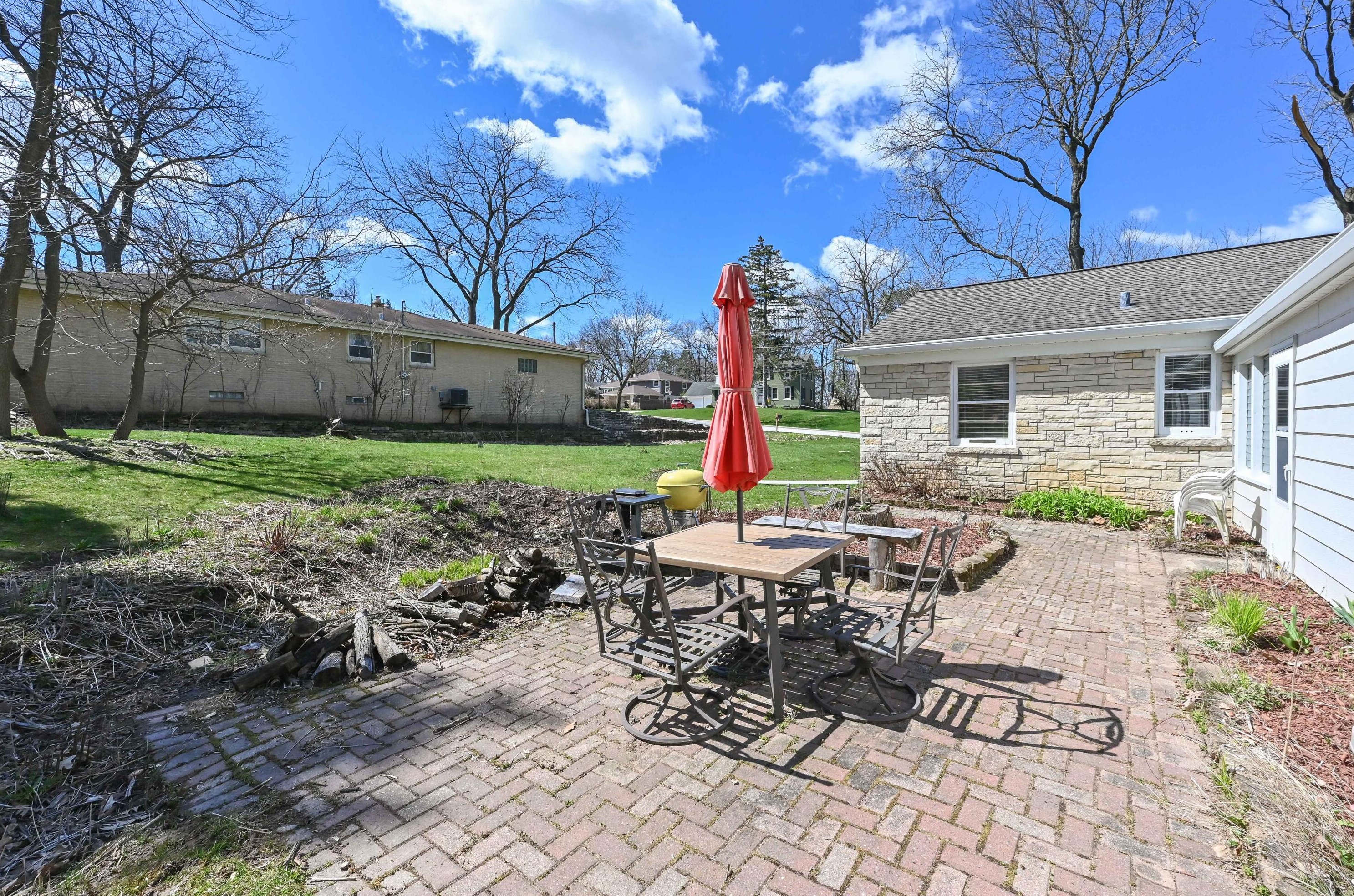 764 119, Milwaukee WI 53226-3626 exterior