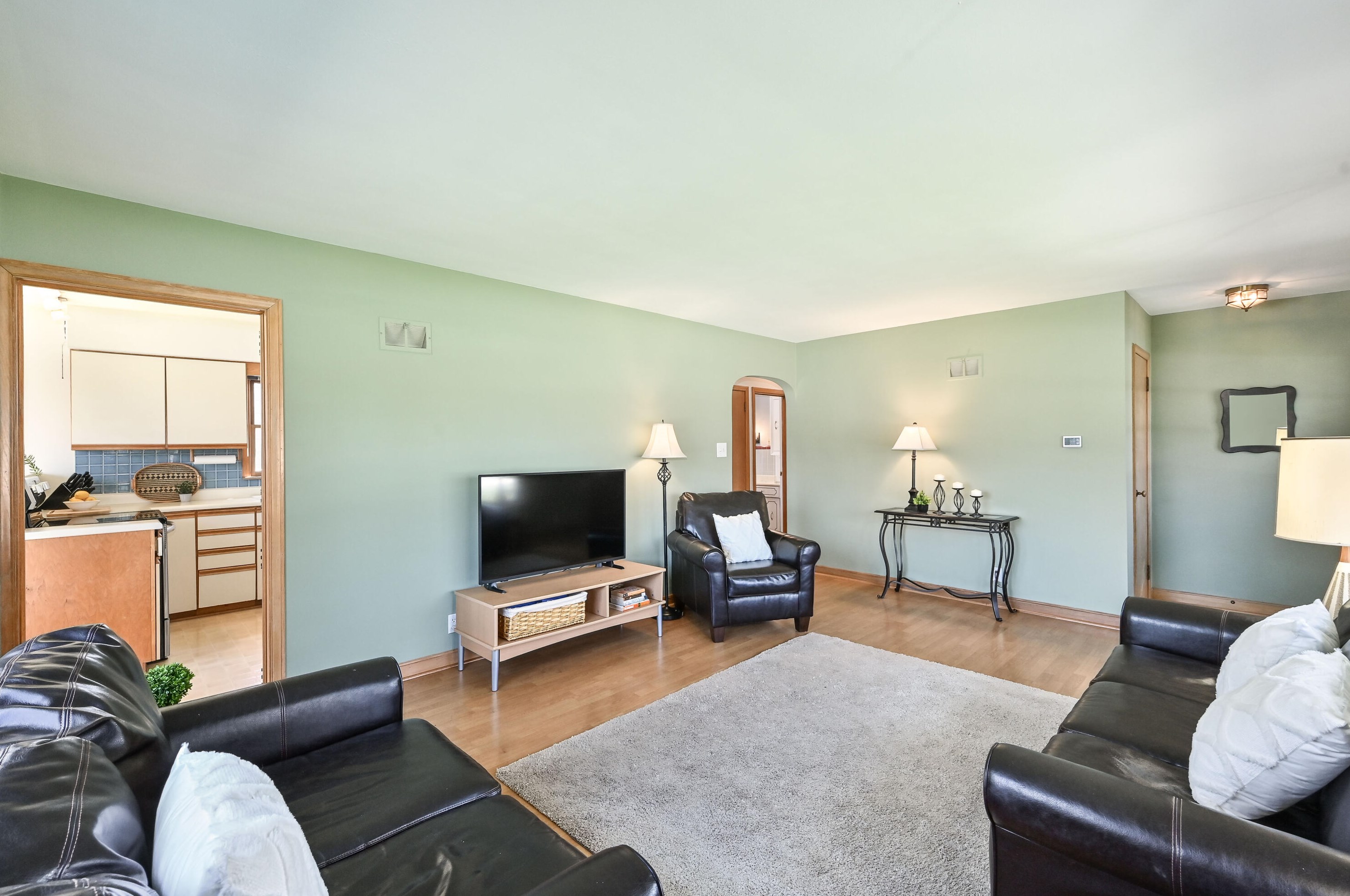 764 119, Milwaukee WI 53226-3626 exterior