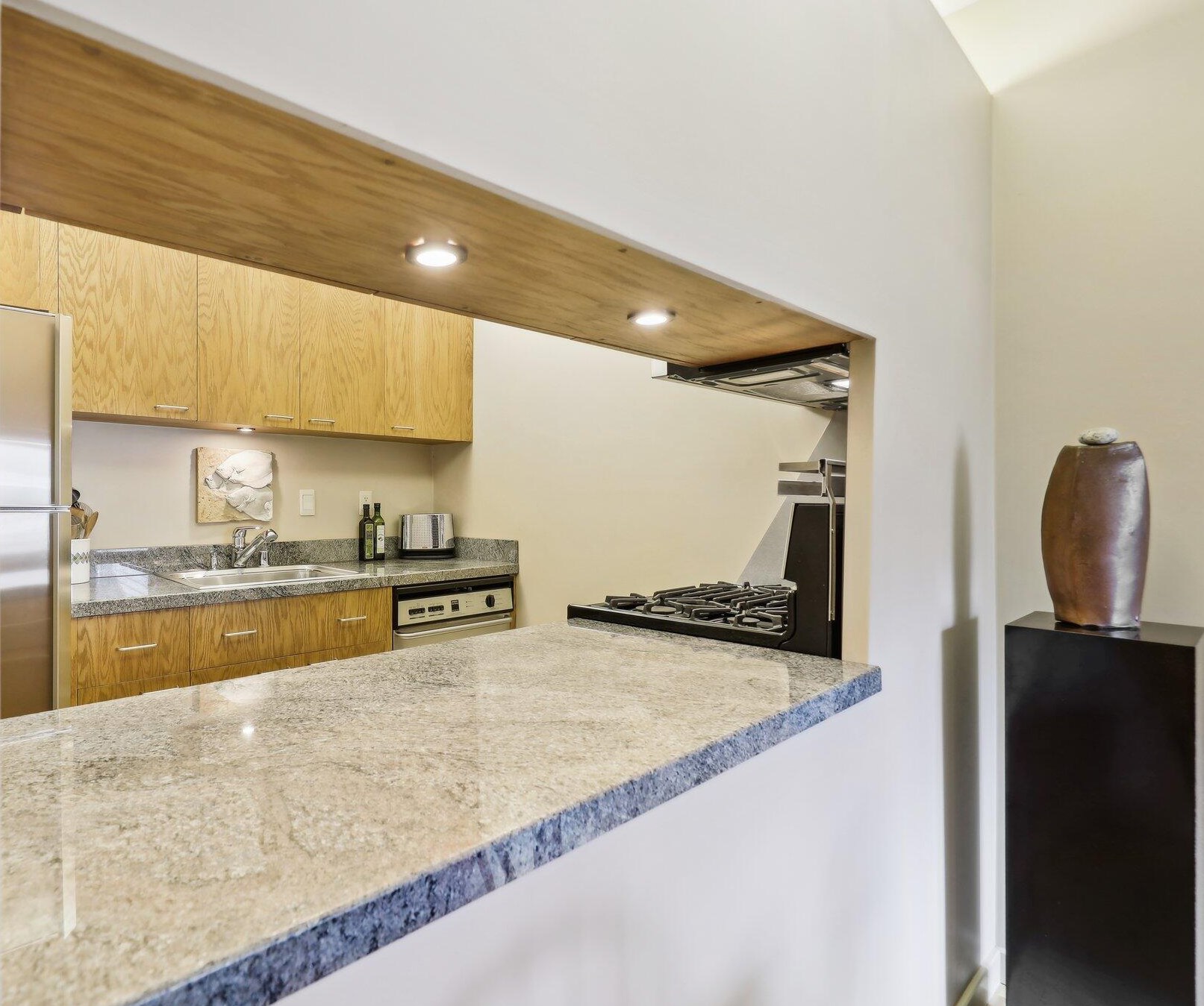 9203 70, Milwaukee WI 53223-2151 exterior