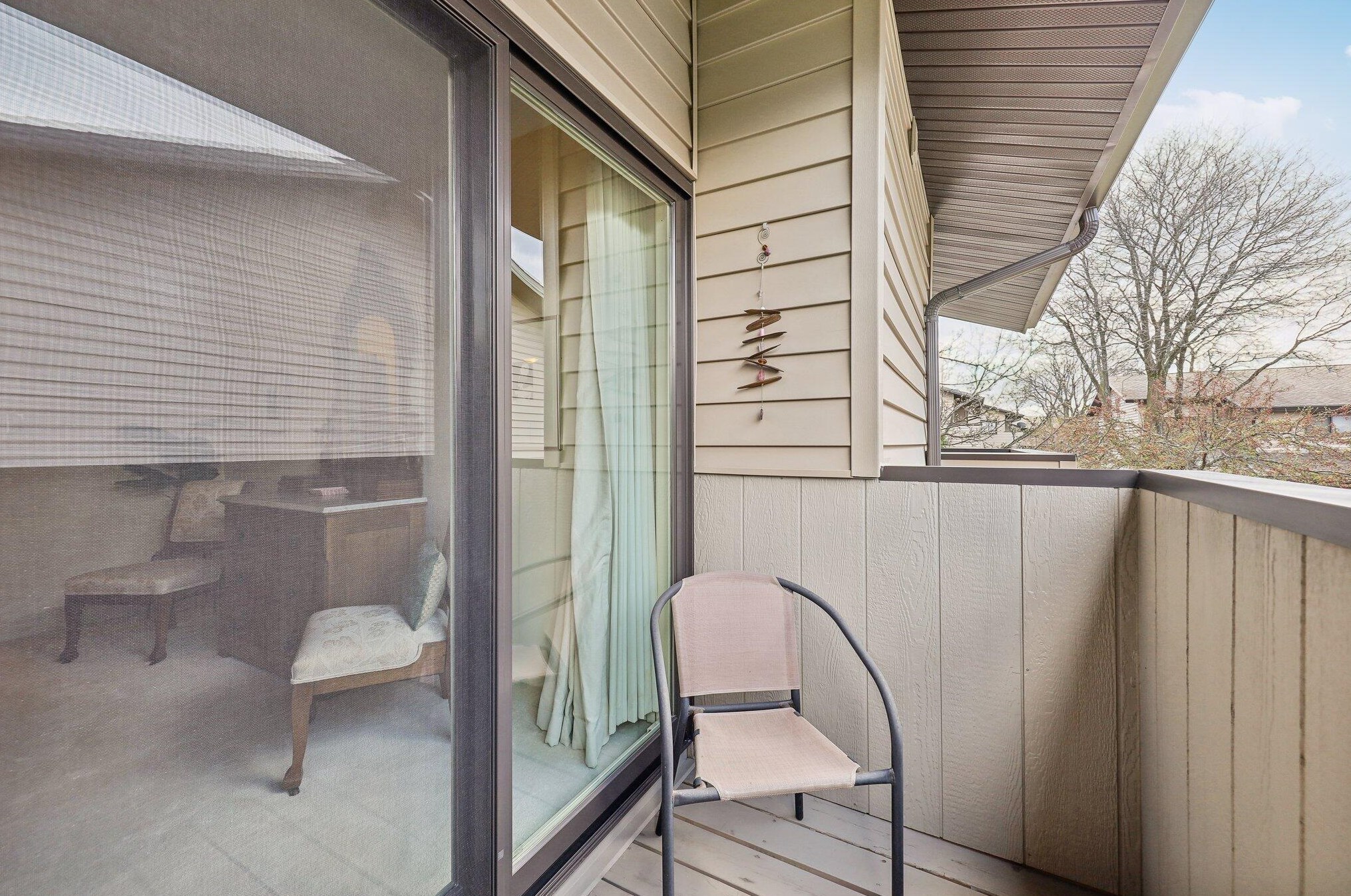 9203 70, Milwaukee WI 53223-2151 exterior