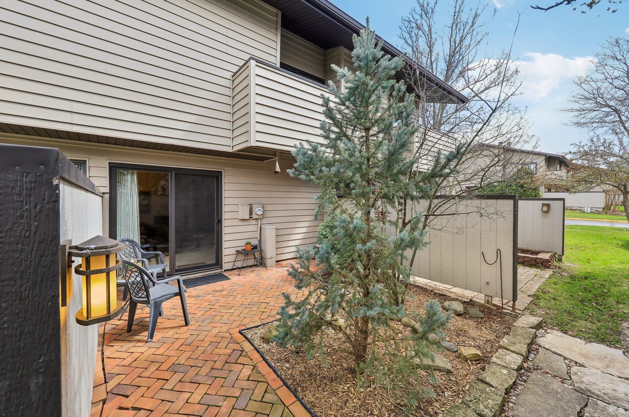 9203 70, Milwaukee WI 53223-2151 exterior