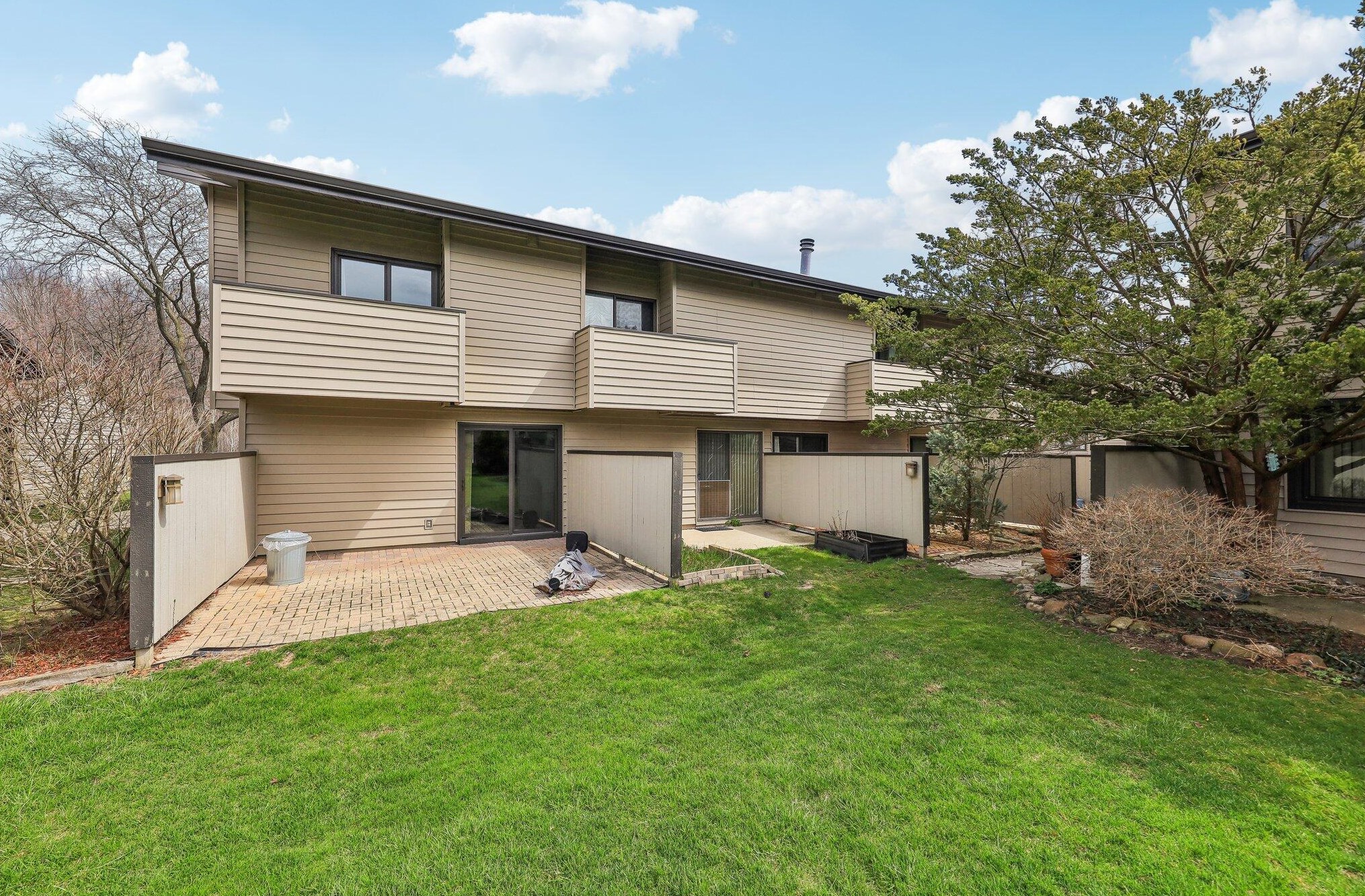 9203 70, Milwaukee WI 53223-2151 exterior