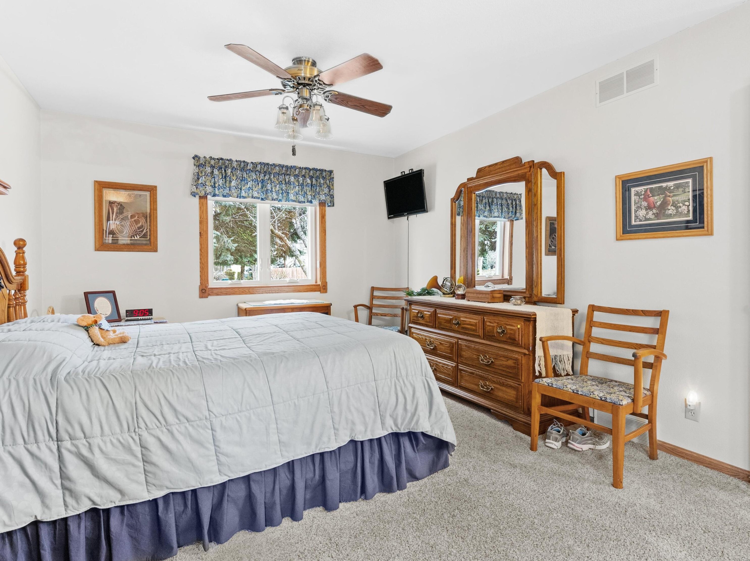 810 Sequoia Ct, Manitowoc WI 54220-3080 exterior