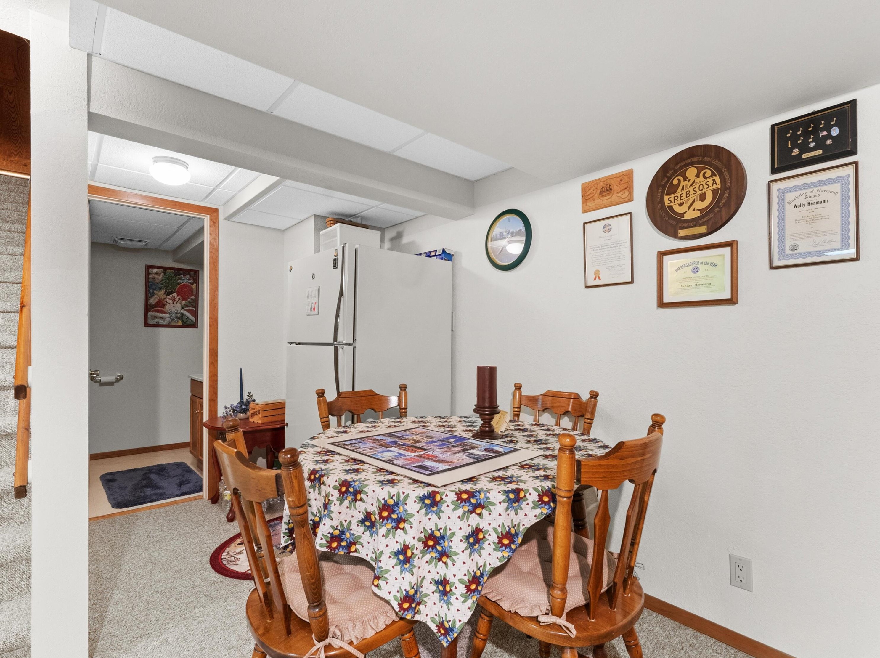 810 Sequoia Ct, Manitowoc WI 54220-3080 exterior