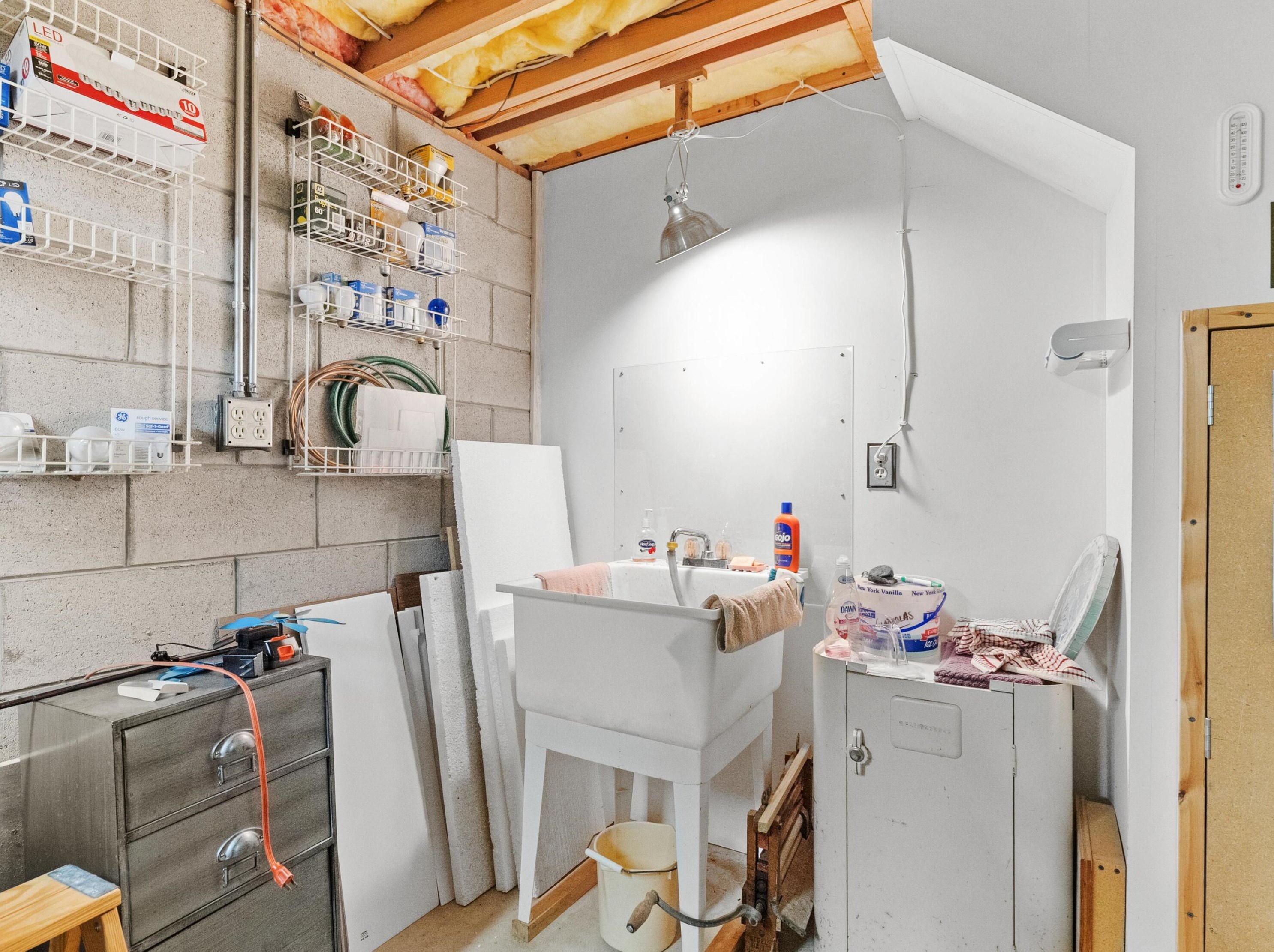 810 Sequoia Ct, Manitowoc WI 54220-3080 exterior