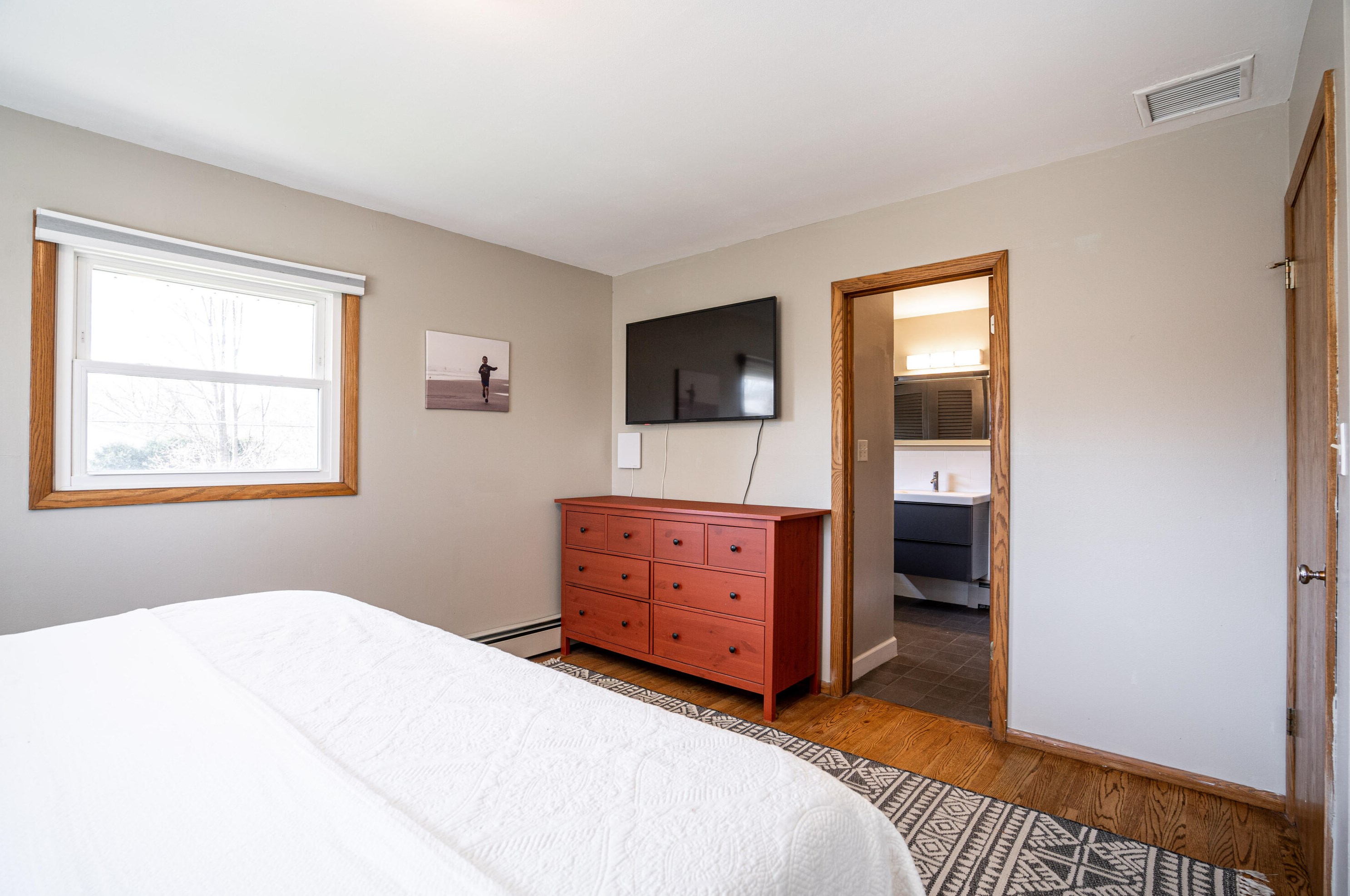 11907 Ohio Ave, Milwaukee WI 53207-2859 exterior