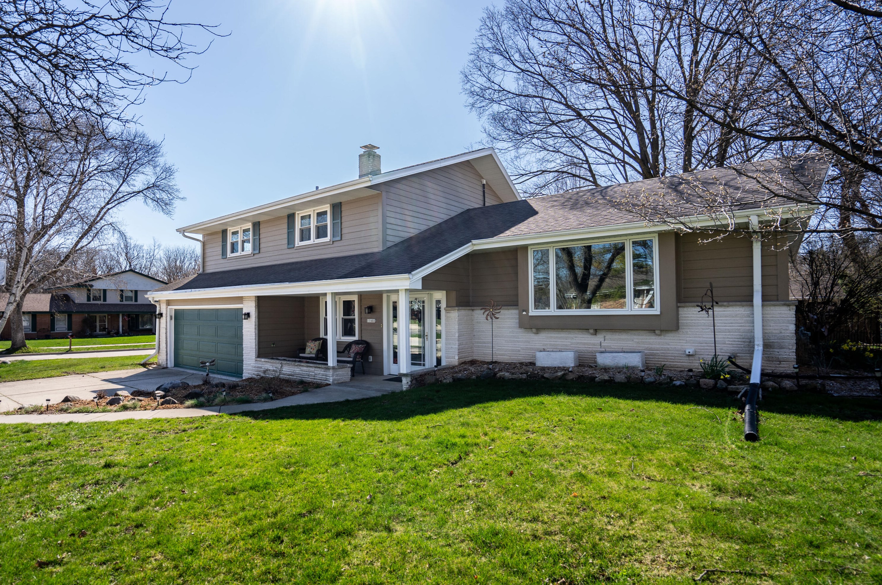 11907 Ohio Ave, Milwaukee WI 53207-2859 exterior