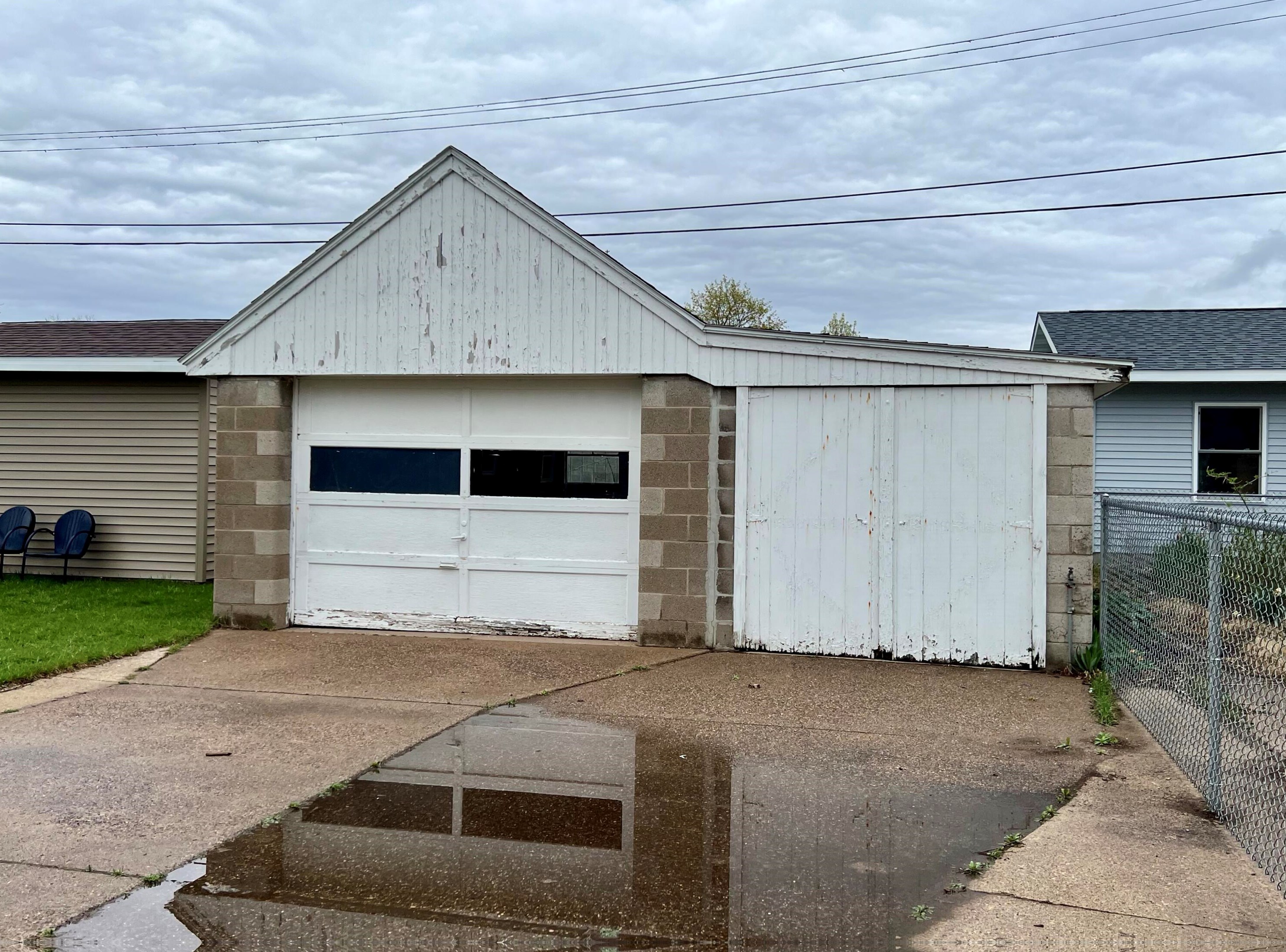 2821 James St, La Crosse WI  54601-7664 exterior